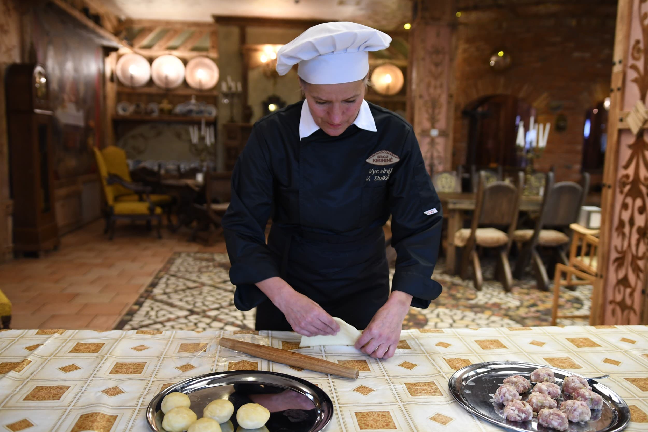 Kibinų gaminimas ir degustacija (10 asmenų)  | Laisvalaikio Dovanos