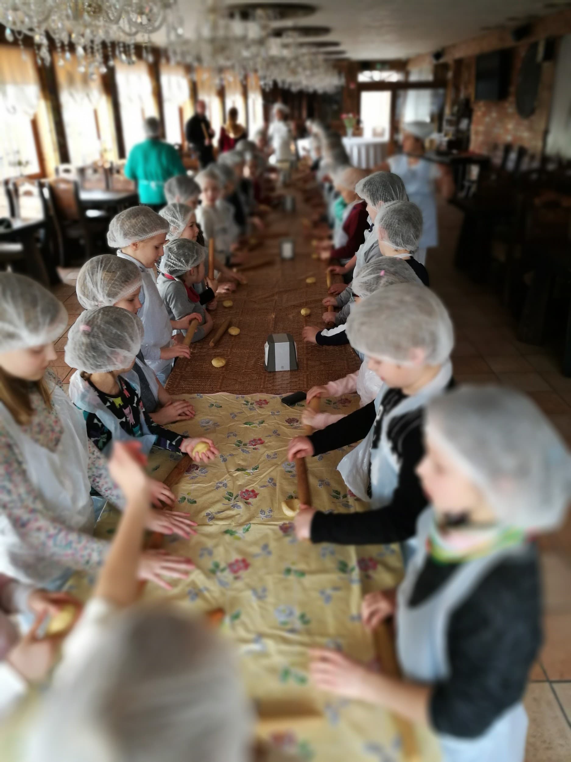 Kibinų gaminimas ir degustacija (10 asmenų)  | Laisvalaikio Dovanos
