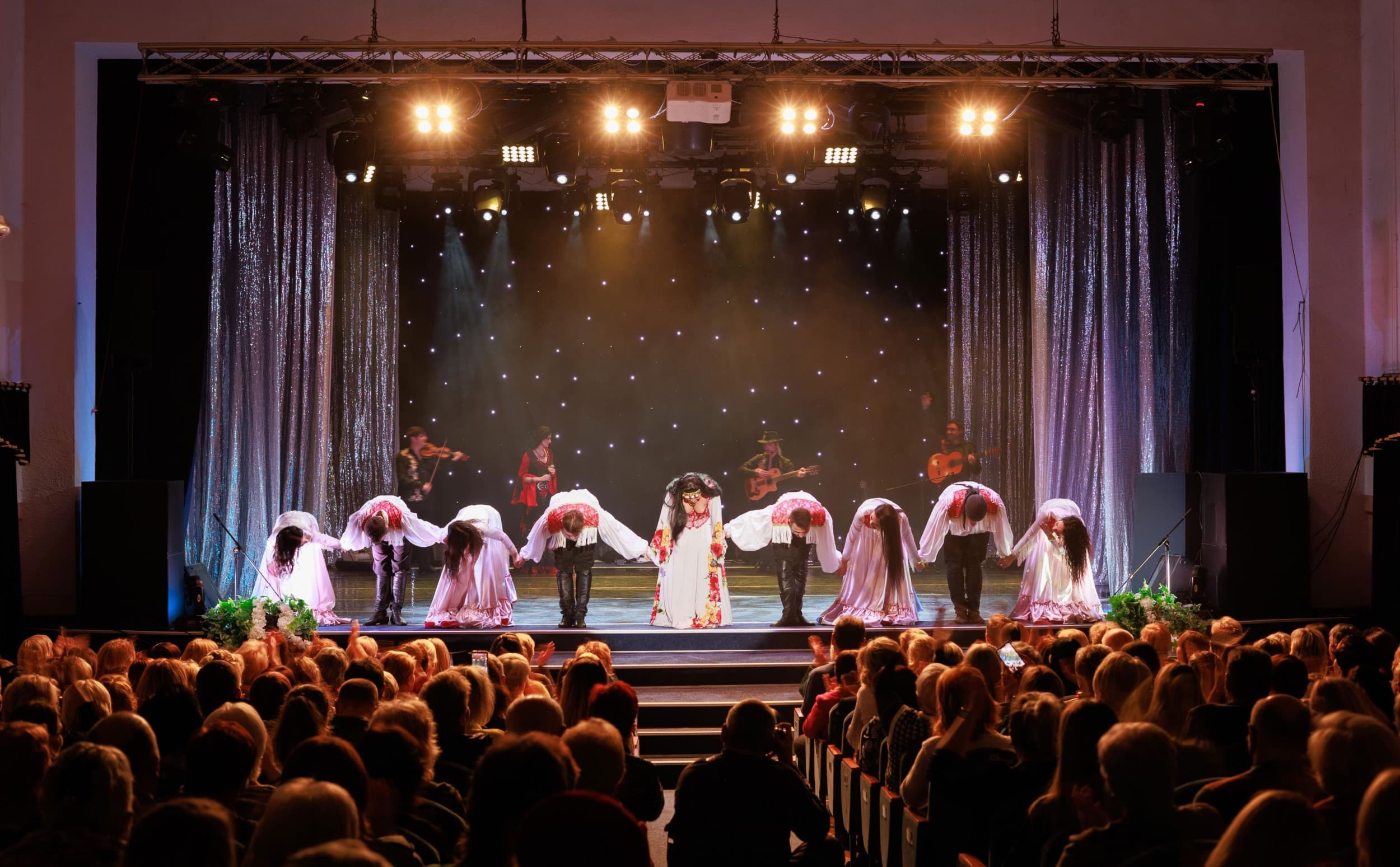 Dovanų rinkinys „Mėgstantiems teatrą“ | Laisvalaikio Dovanos