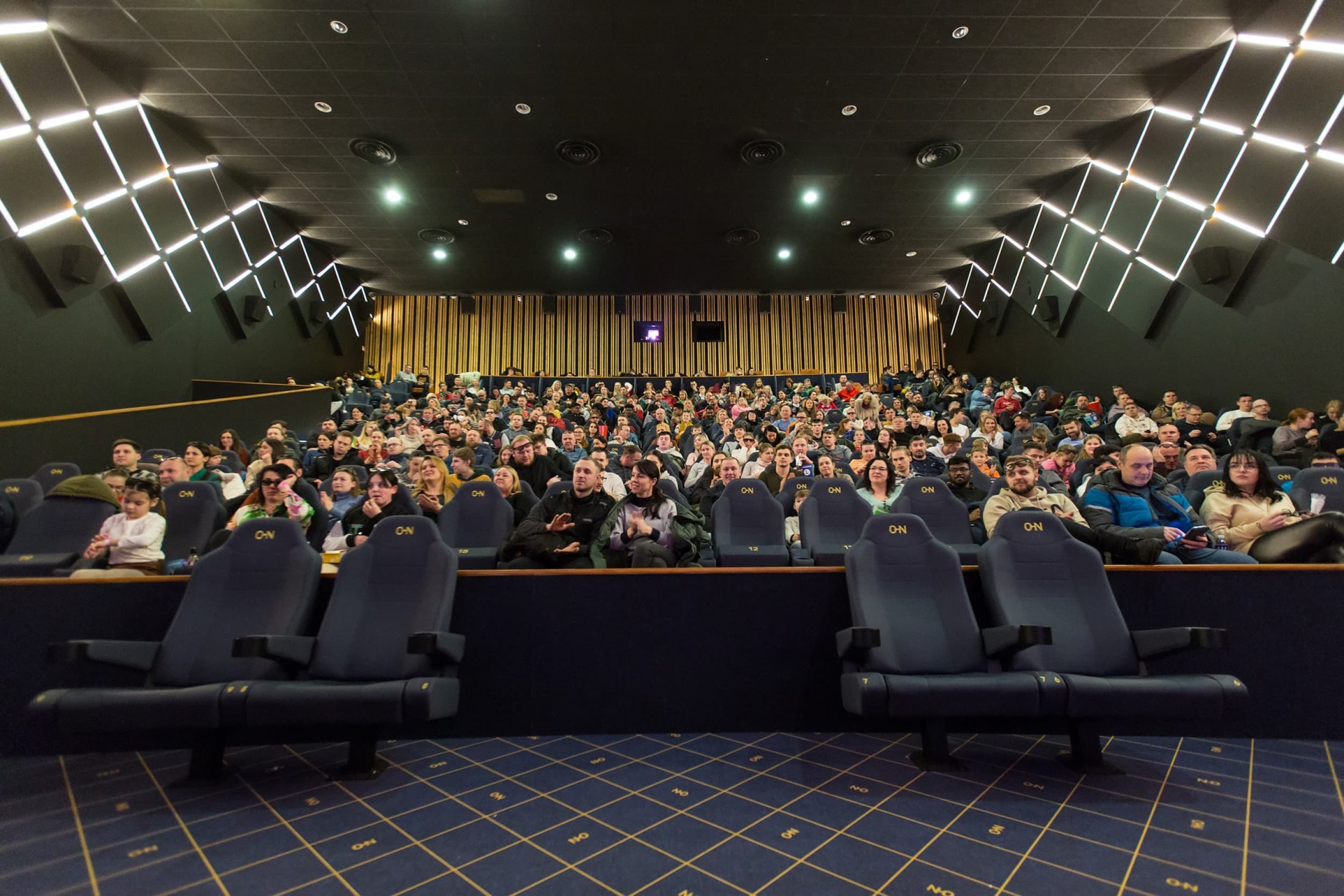 Kino centro „Cinamon“ bilietai 2 asm. | Laisvalaikio Dovanos