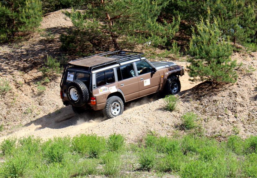 Ekstremali visureigio vairavimo pamoka bekelėje