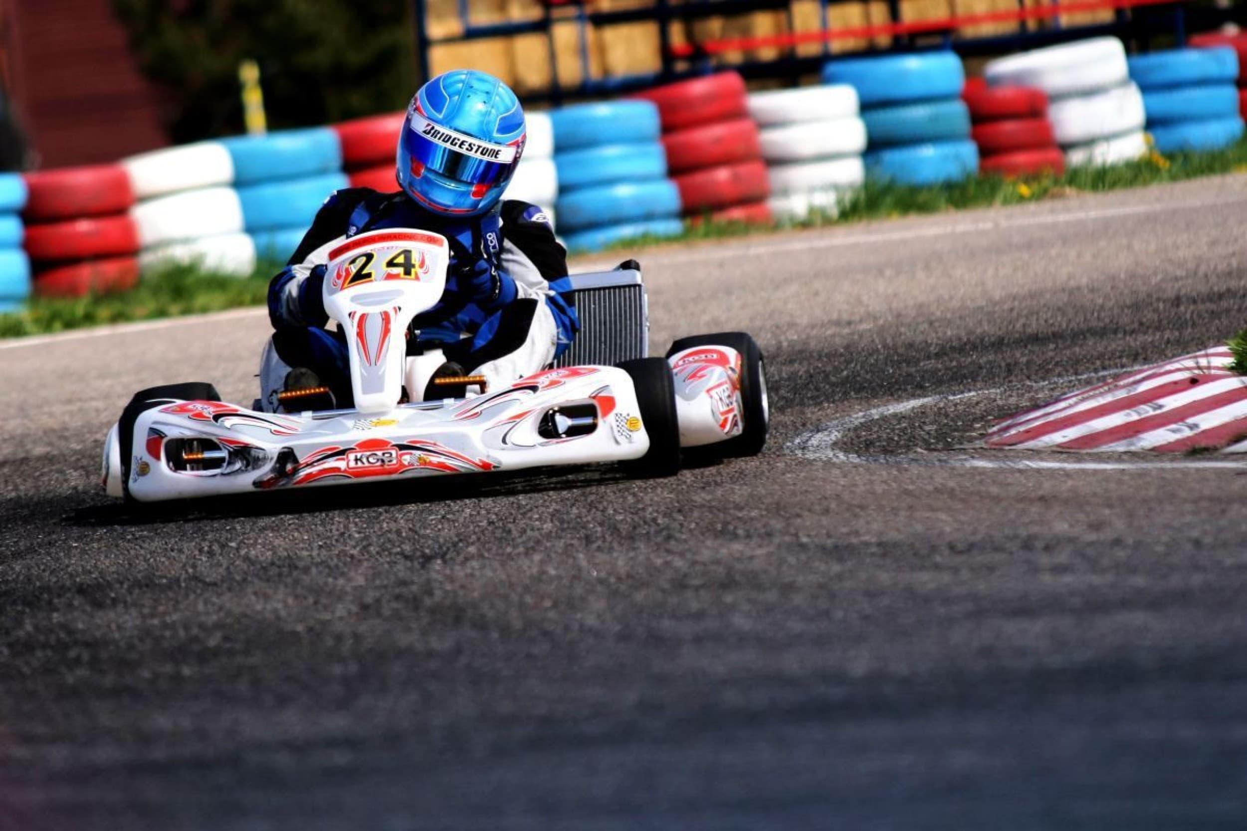 Pasivažinėjimas lenktyniniu kartingu