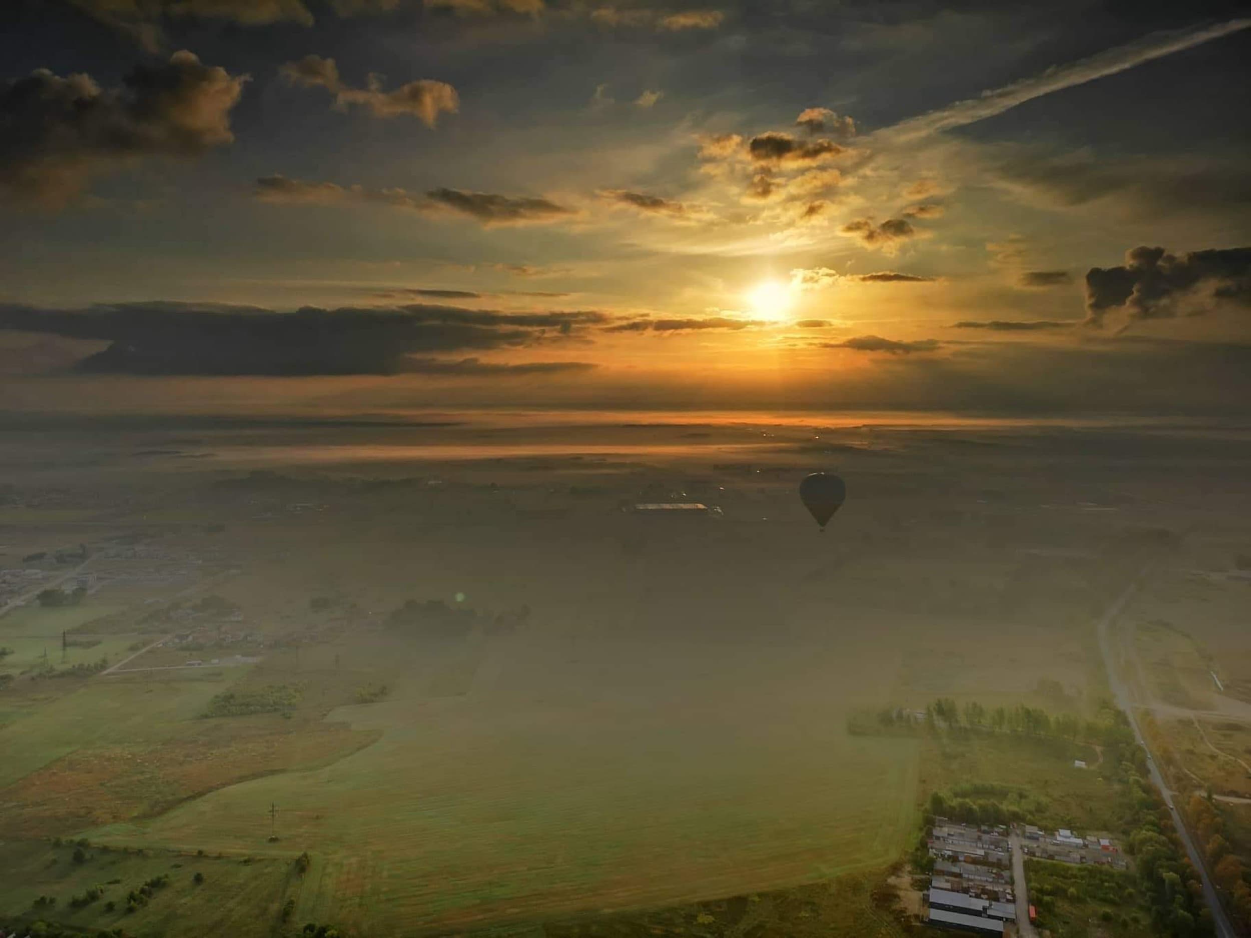 Skrydis oro balionu virš Klaipėdos su „Oreivystės centru – Ballooning.lt“