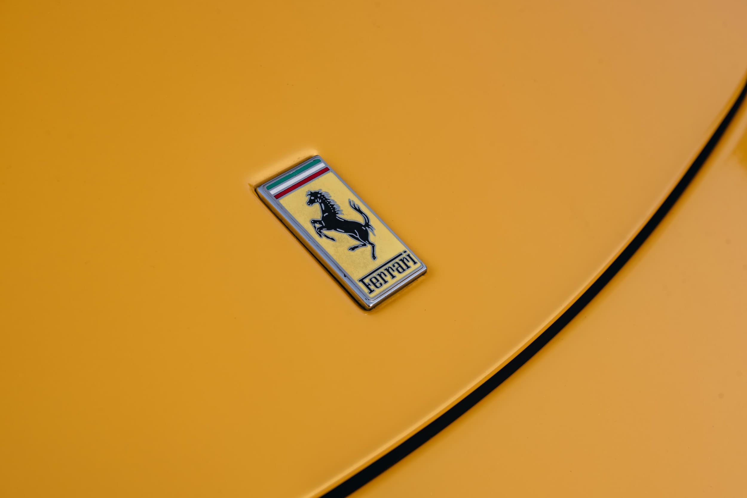 Vairuok Ferrari F430 miesto gatvėse