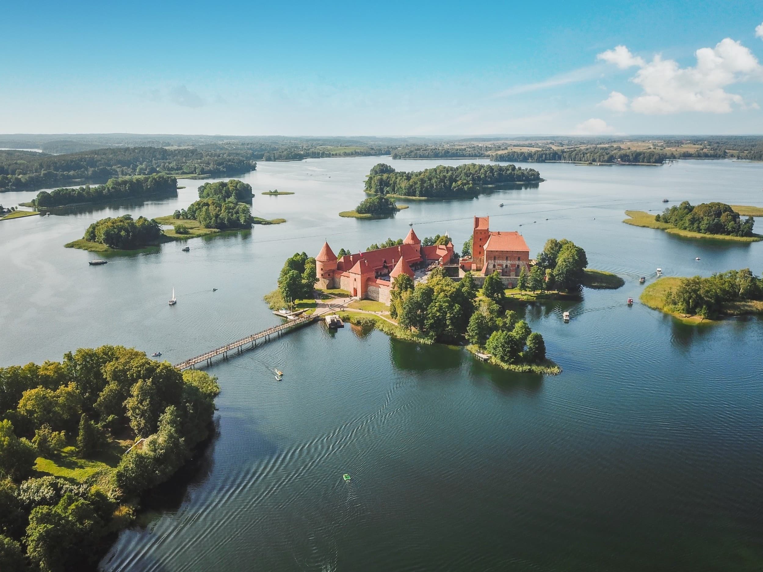 Apžvalginis plaukimas laivu Trakuose keturiems