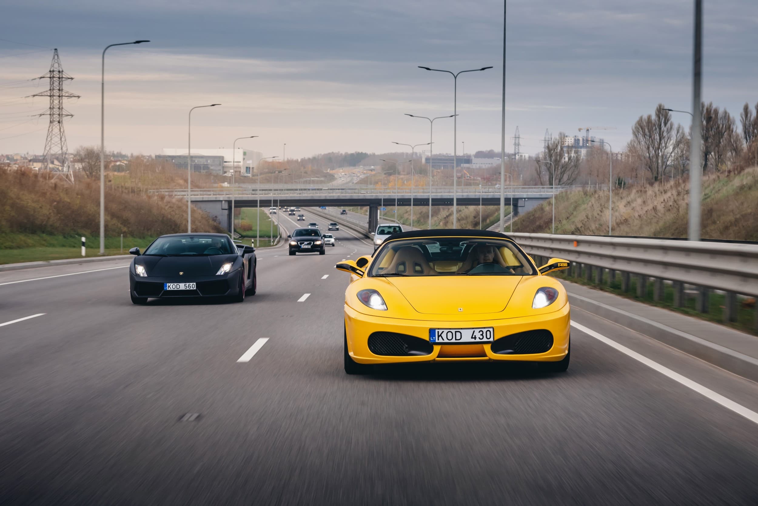 Vairuok Ferrari arba Lamborghini miesto gatvėse | Laisvalaikio Dovanos