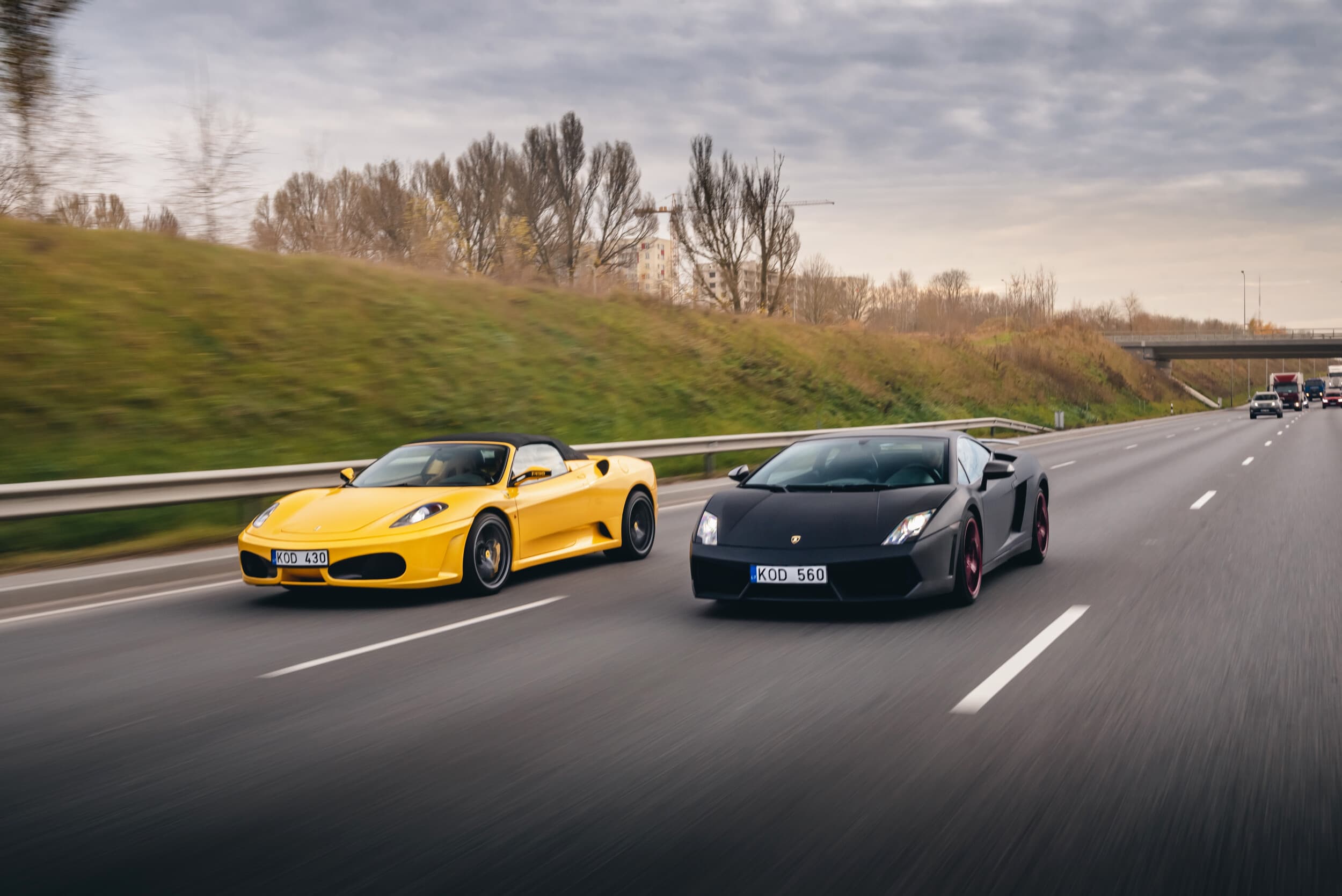 Vairuok Ferrari arba Lamborghini miesto gatvėse | Laisvalaikio Dovanos