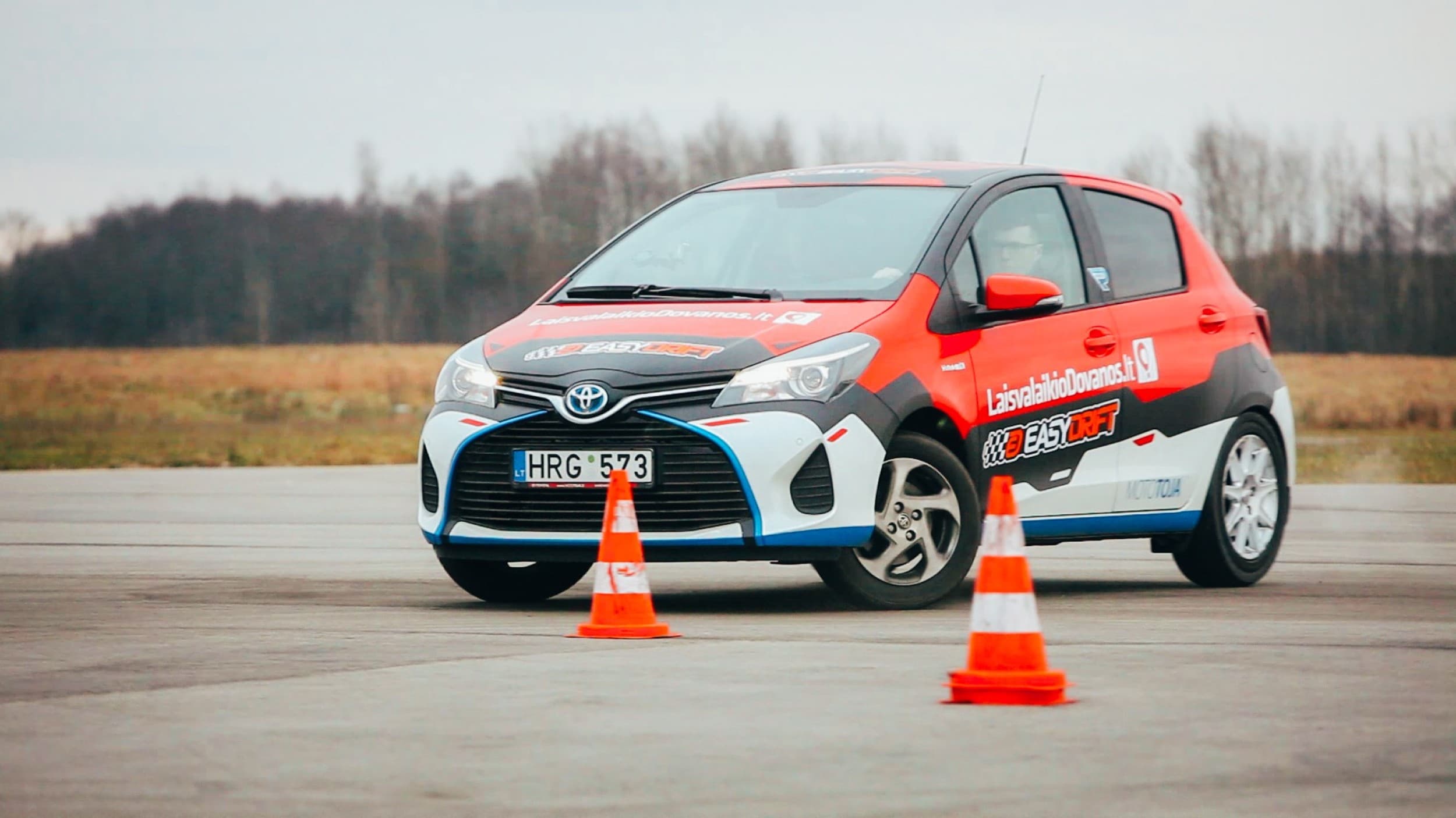 „EasyDrift“ šonaslydžio kursai | Laisvalaikio Dovanos