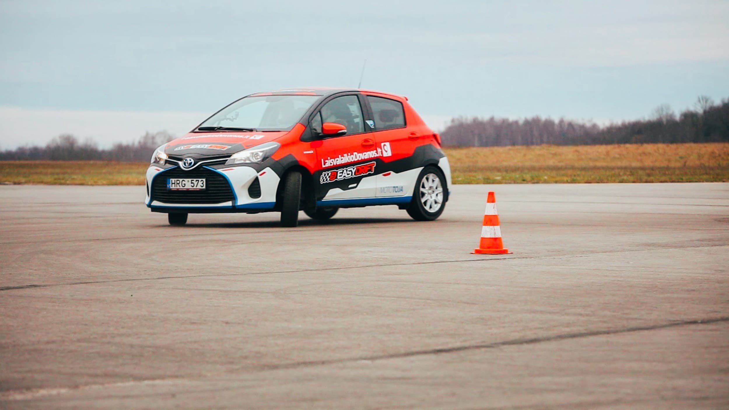 „EasyDrift“ šonaslydžio kursai | Laisvalaikio Dovanos