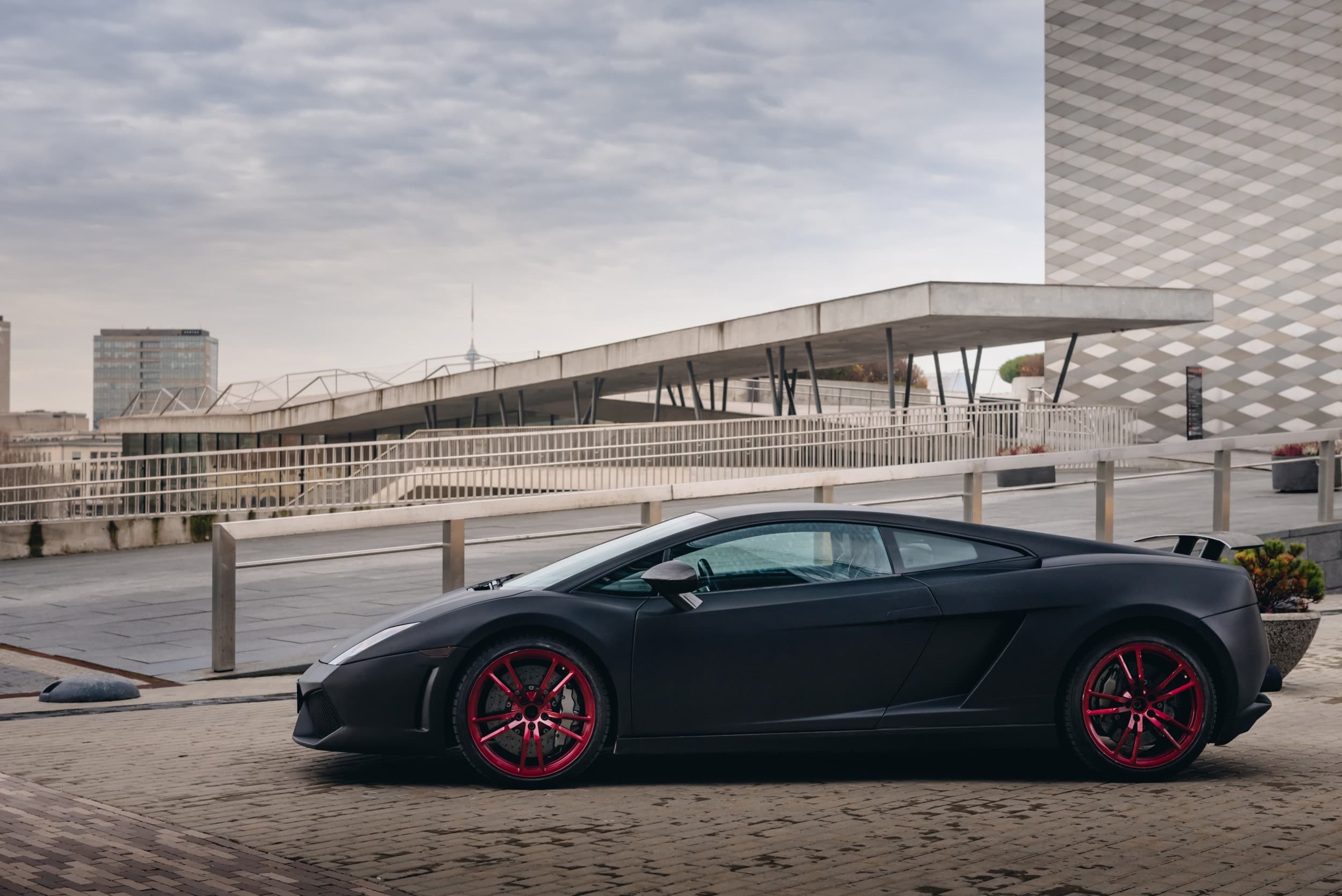 VIP Lamborghini Gallardo vairavimas miesto gatvėse