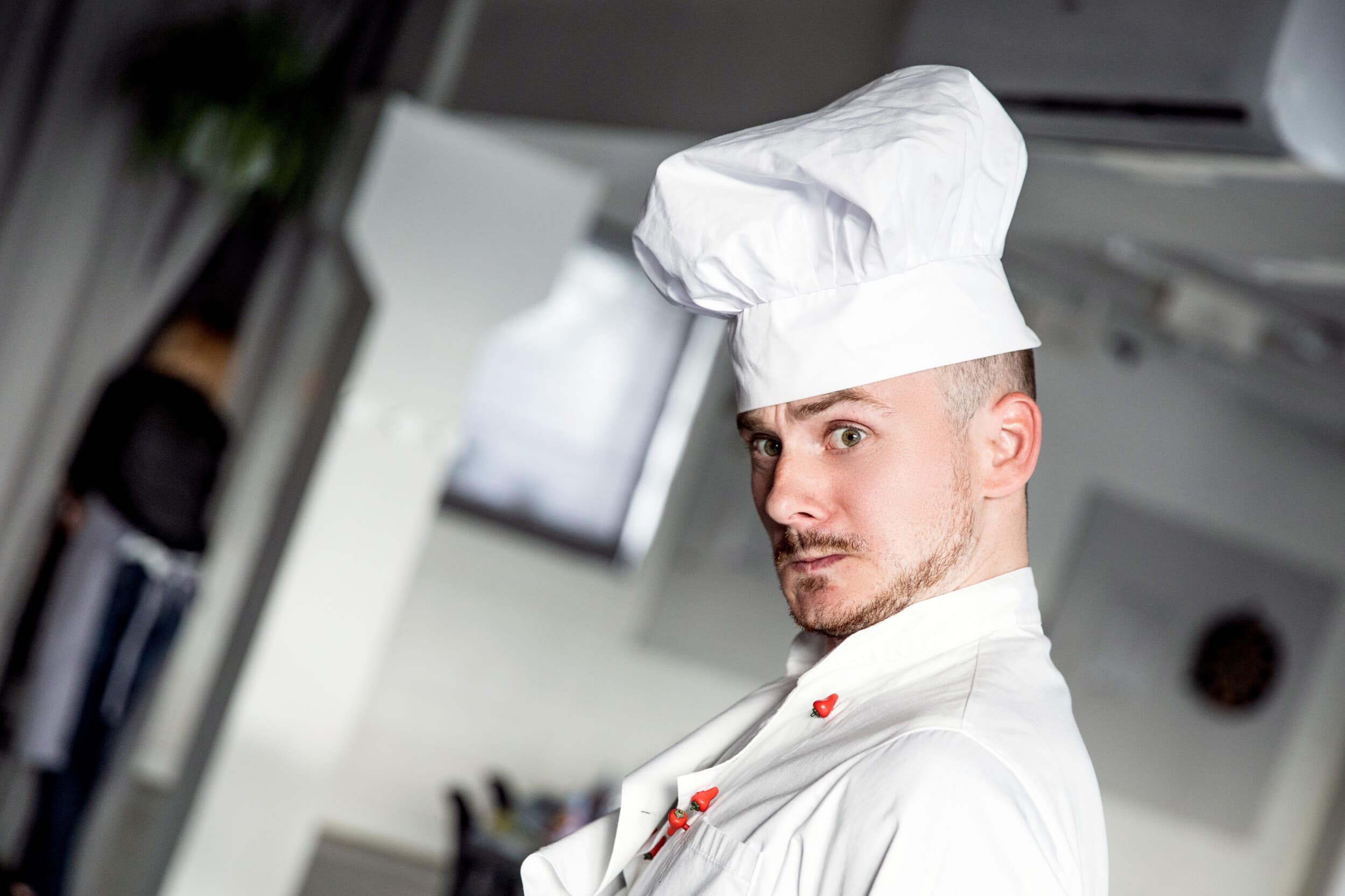 Komiškas šou ir vakarienė „Shitty Dinner“ Vilniuje 1 asm. | Laisvalaikio Dovanos