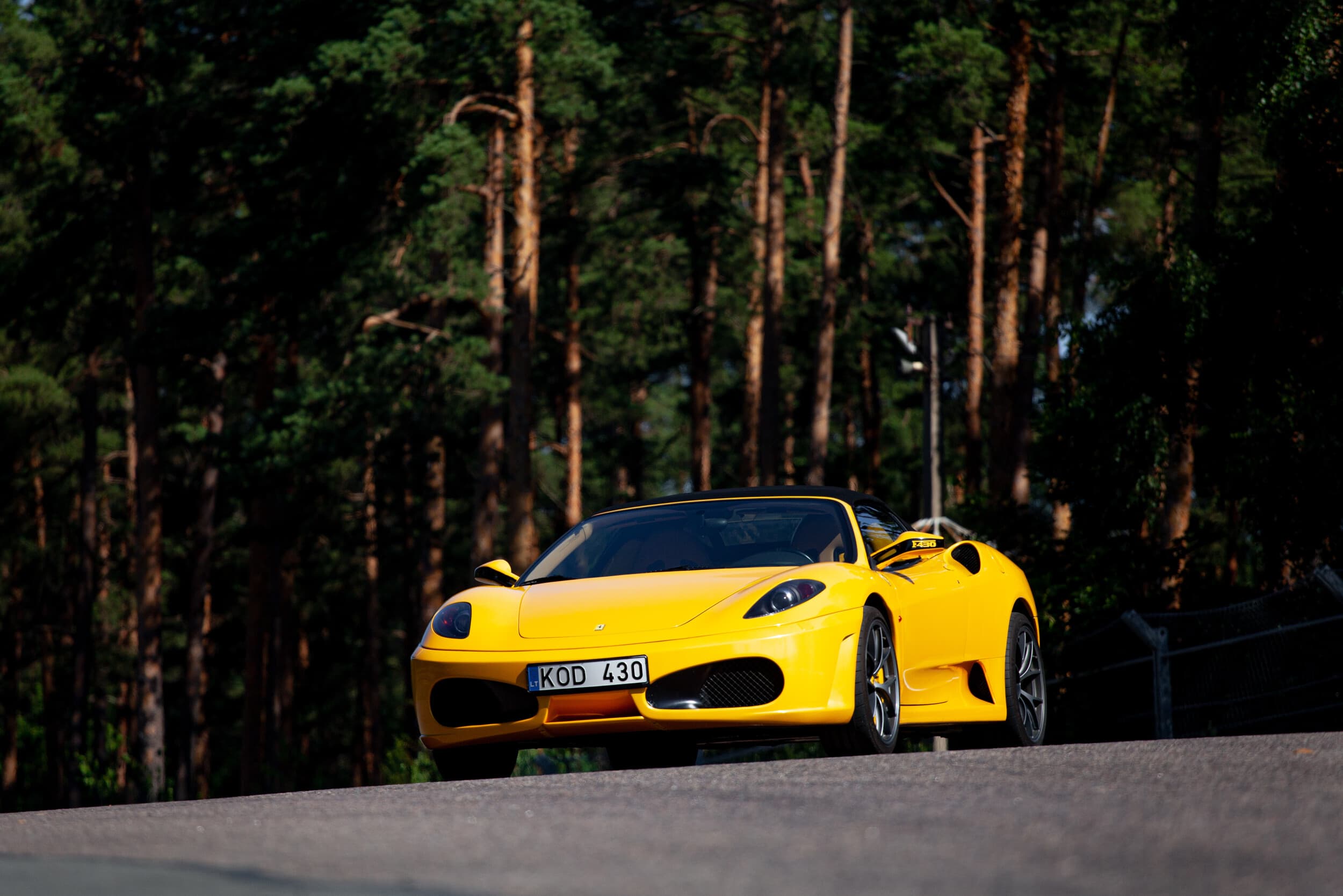 Skriek Ferrari ir Lamborghini Kačerginės „Nemuno žiedo“ trasoje | Laisvalaikio Dovanos