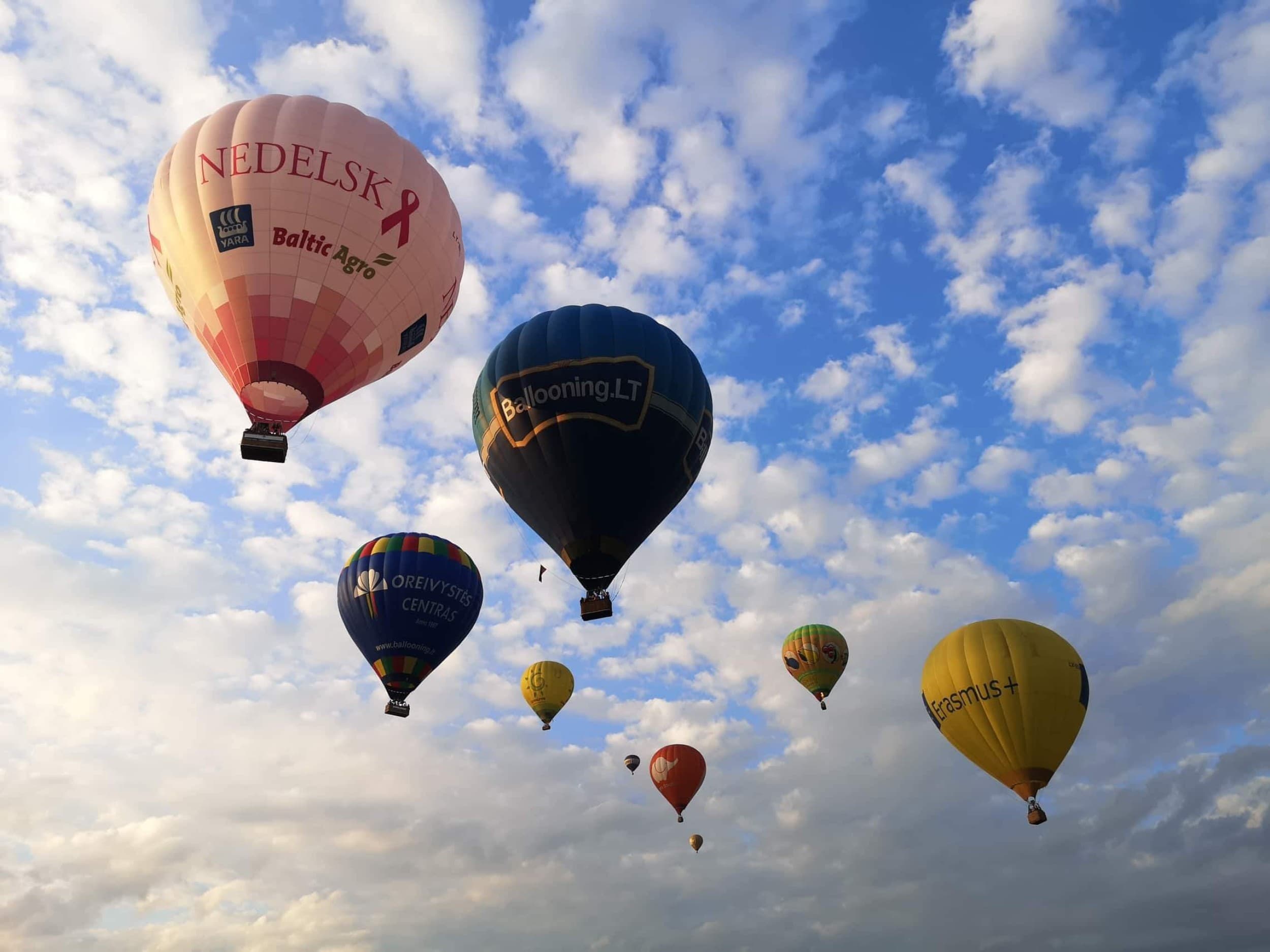 Skrydis oro balionu DVIEM su „Oreivystės centru – Ballooning.lt“