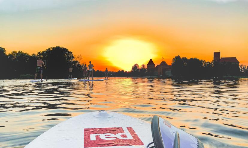 Vakarinis pasiplaukiojimas irklente dviems Trakuose