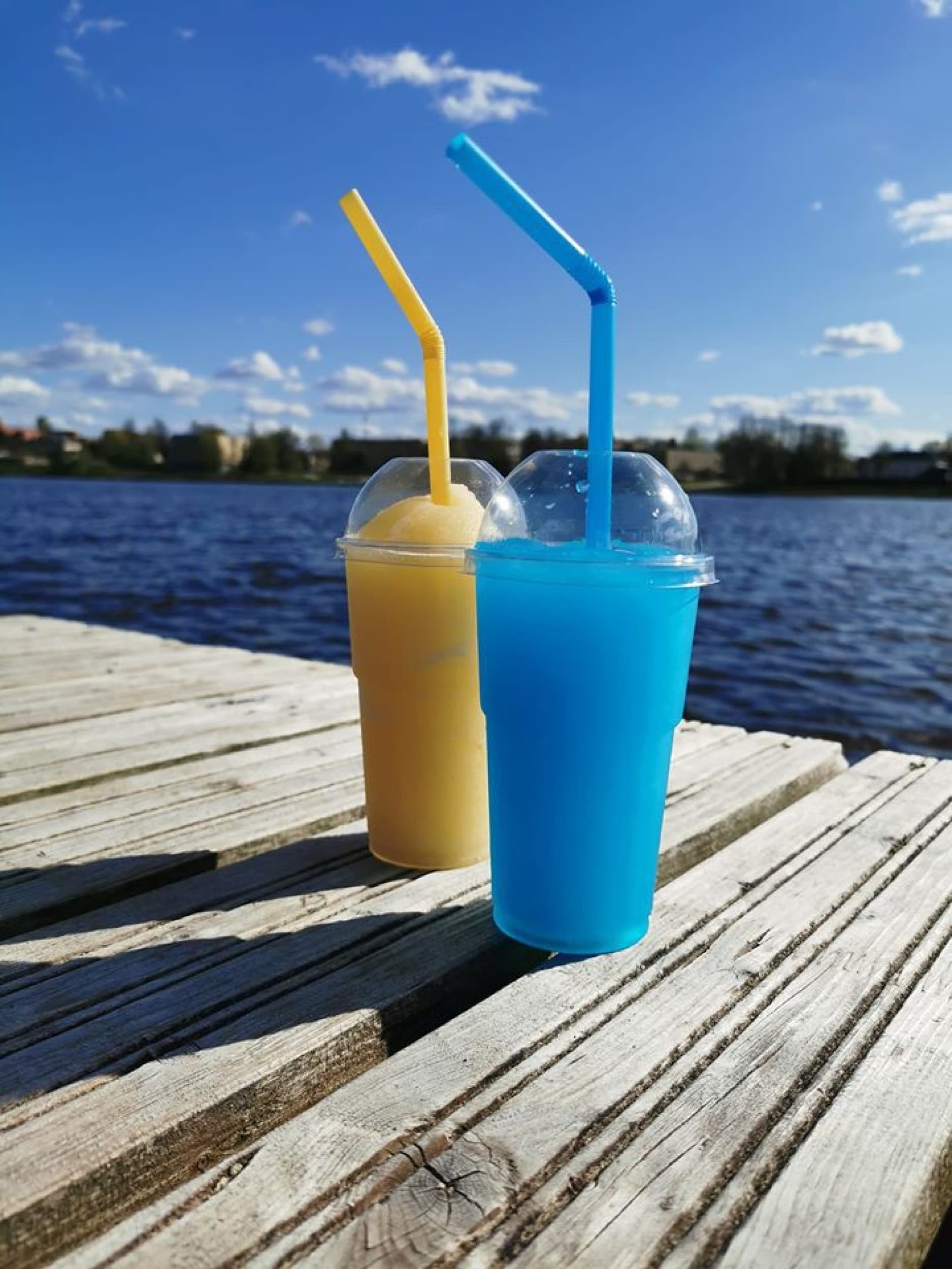 Plaukimas „Wake Ink“ vandenlenčių parke Širvintose | Laisvalaikio Dovanos