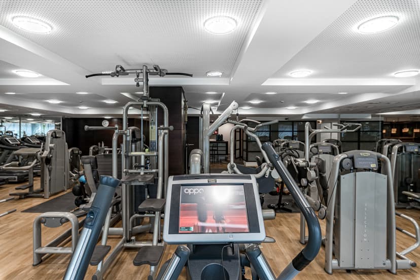 „The Royal Athletic Club“ vienkartinis apsilankymas dviem