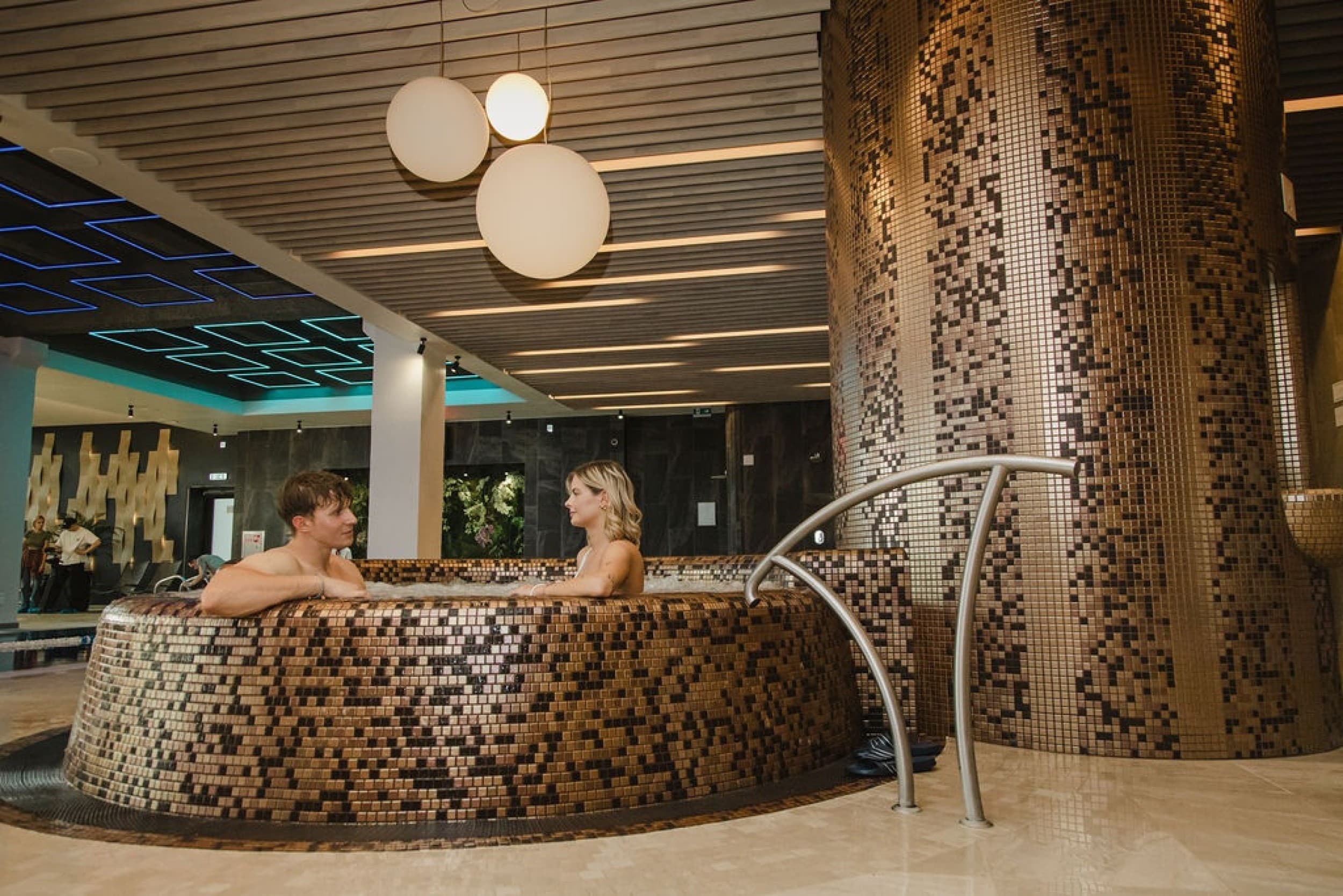 Poilsis baseino ir pirčių erdvėje SPA „Aušra“ | Laisvalaikio Dovanos