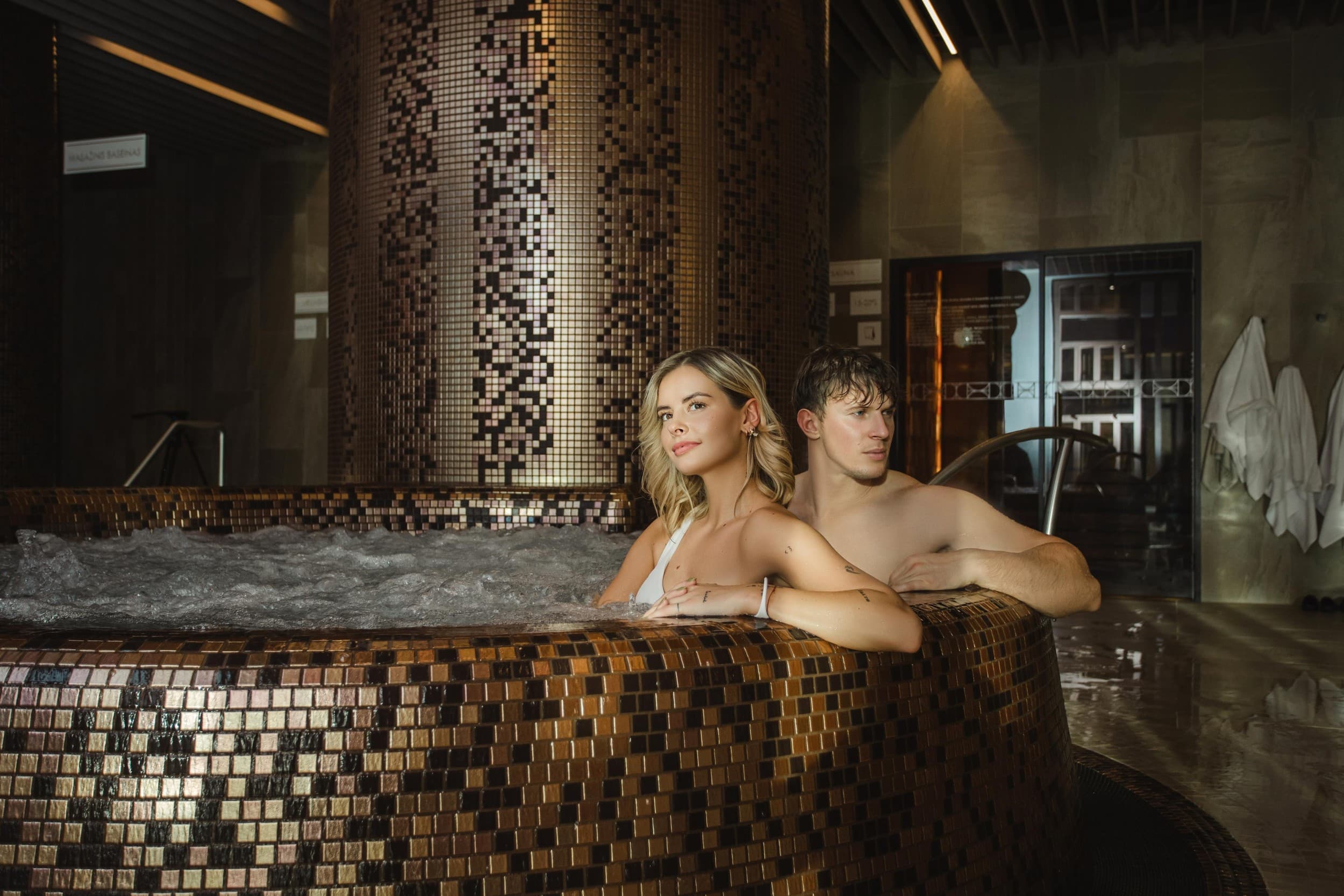 Poilsis baseino ir pirčių erdvėje SPA „Aušra“ | Laisvalaikio Dovanos