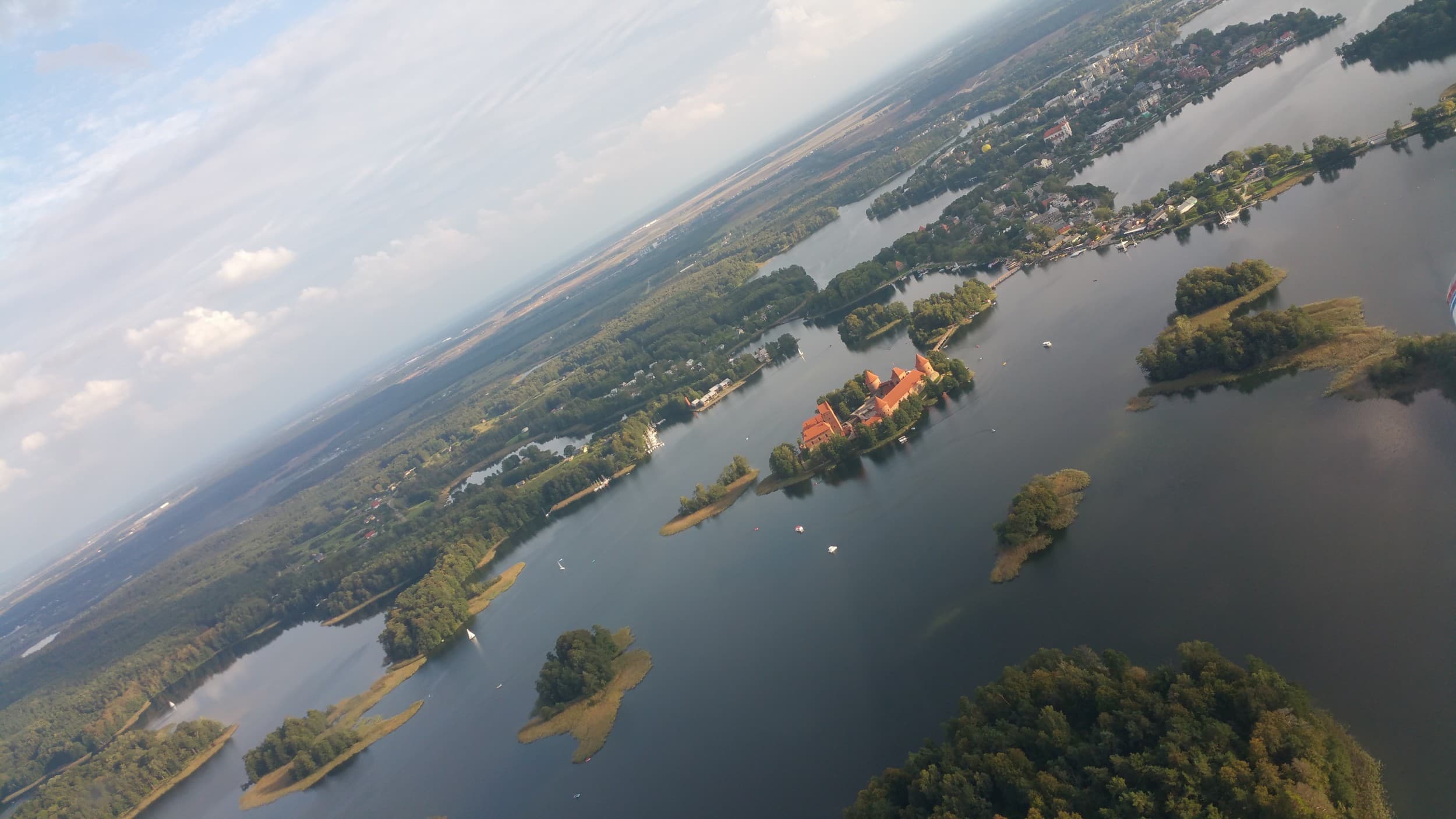 Apžvalginis mokomasis skrydis Kaunas - Trakai - Kaunas | Laisvalaikio Dovanos