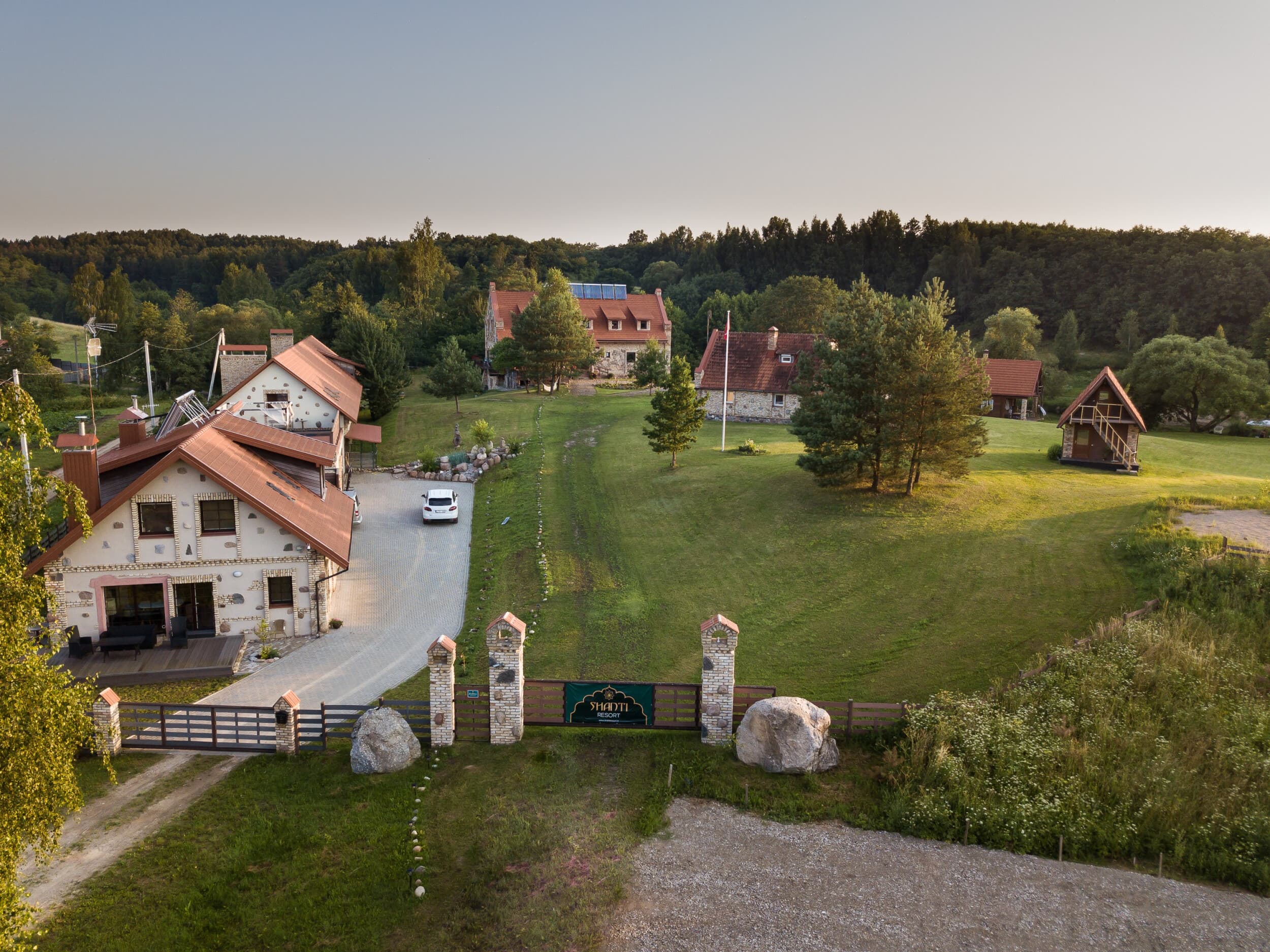 Stilingam laisvalaikiui  dviese „Shanti Resort“ programa poilsiui „Restartas“ | Laisvalaikio Dovanos