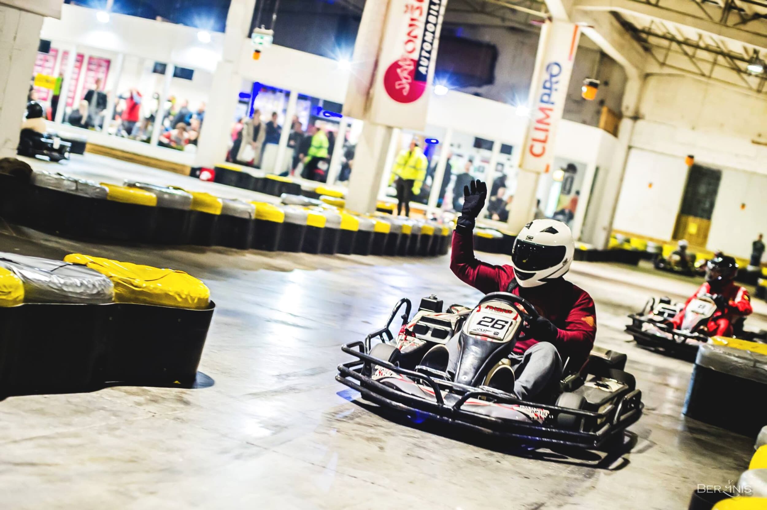 Išbandyk dvivietį kartingą „Kartlande“ (10 min.)