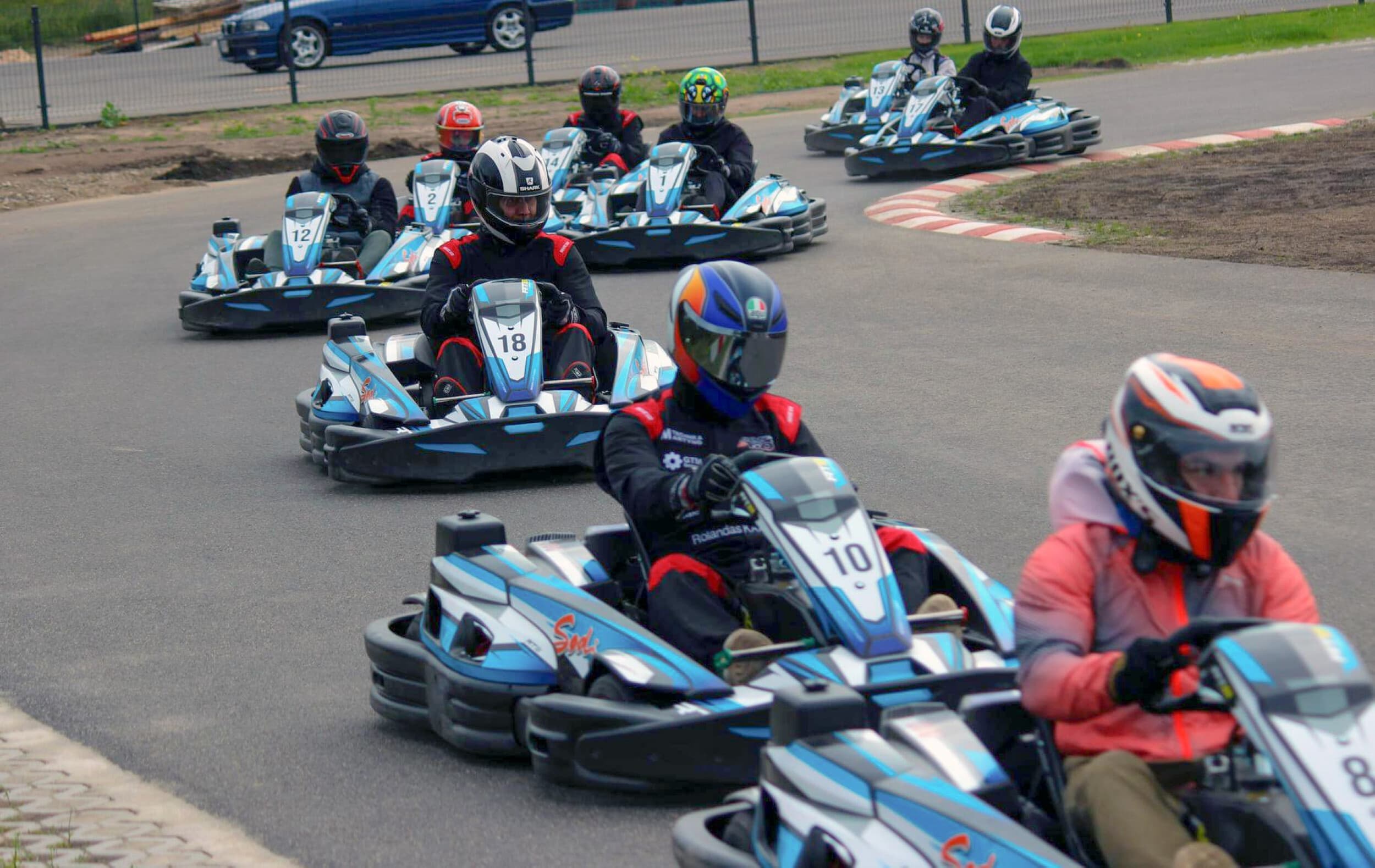 Pasivažinėjimas „13AG“ kartingu dviem | Laisvalaikio Dovanos