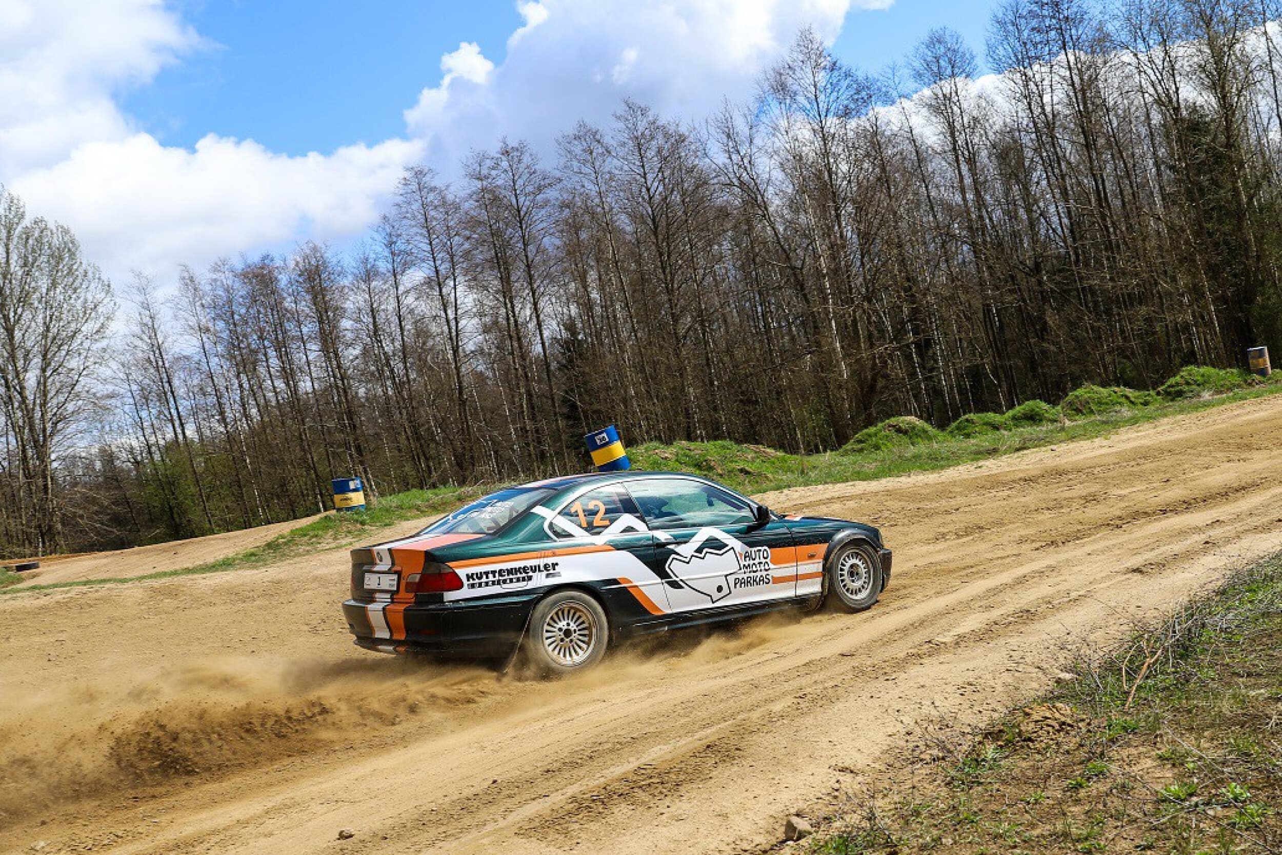 Vairuok sportinį-pramoginį ralio automobilį su instruktoriumi | Laisvalaikio Dovanos