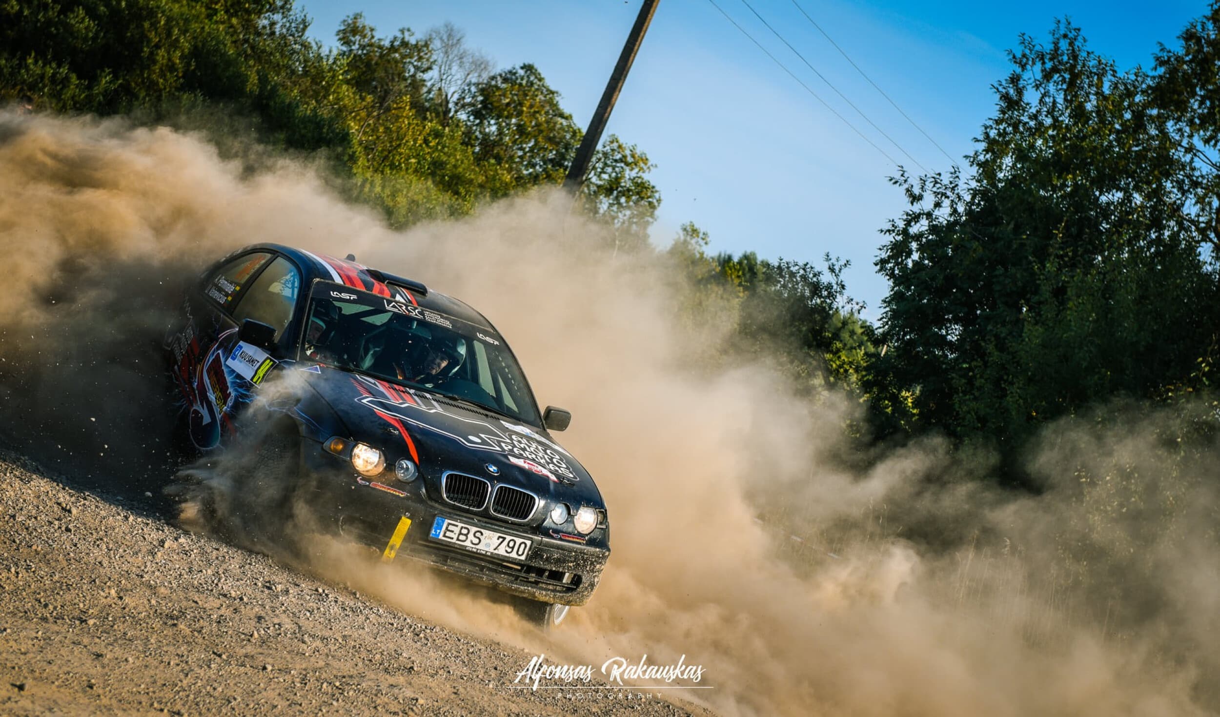 „Aistė‘s Rally Academy“ sportinio vairavimo pamoka ant žvyro