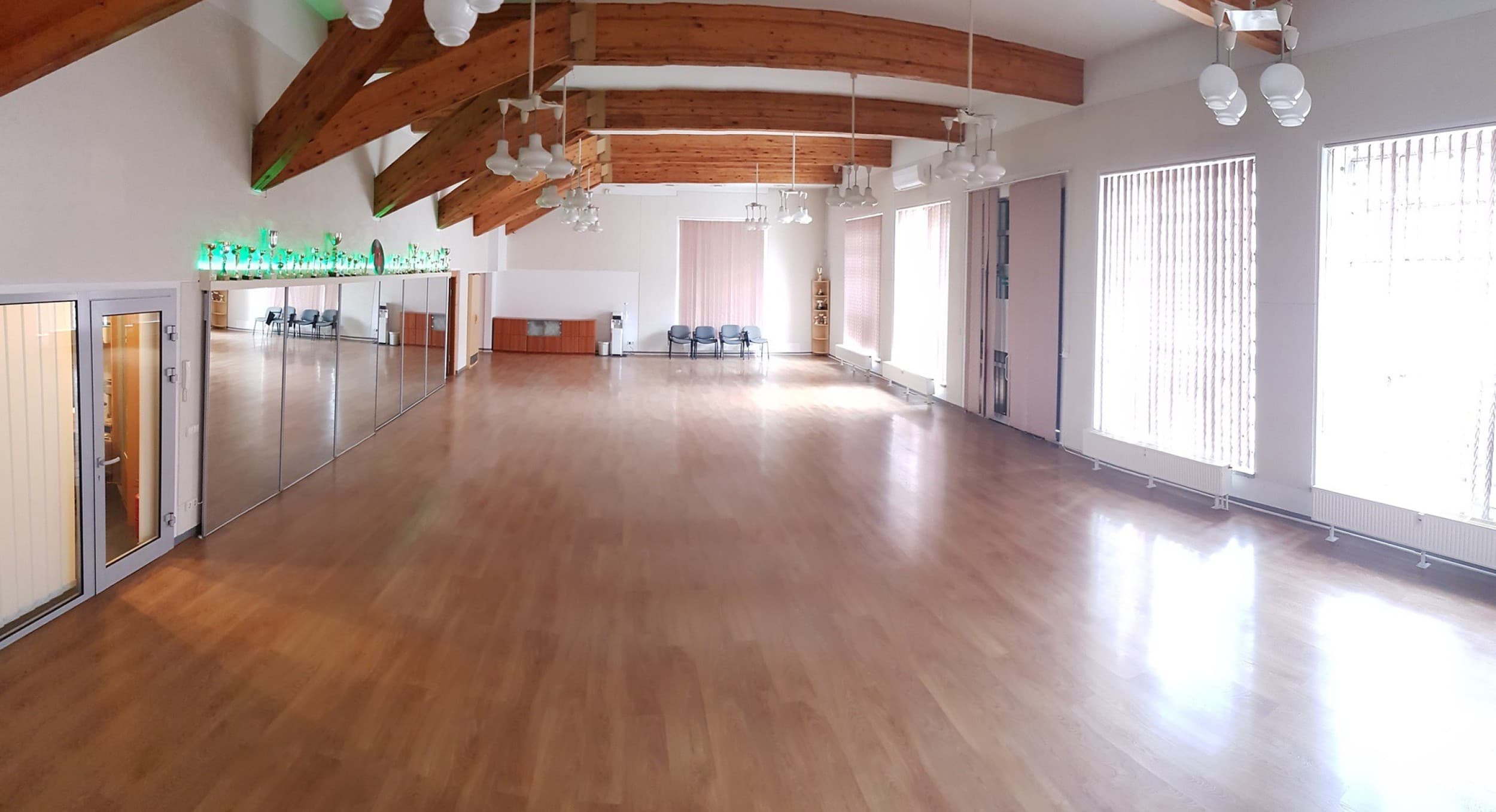 Individuali pažintinė pramoginių šokių pamoka | Laisvalaikio Dovanos