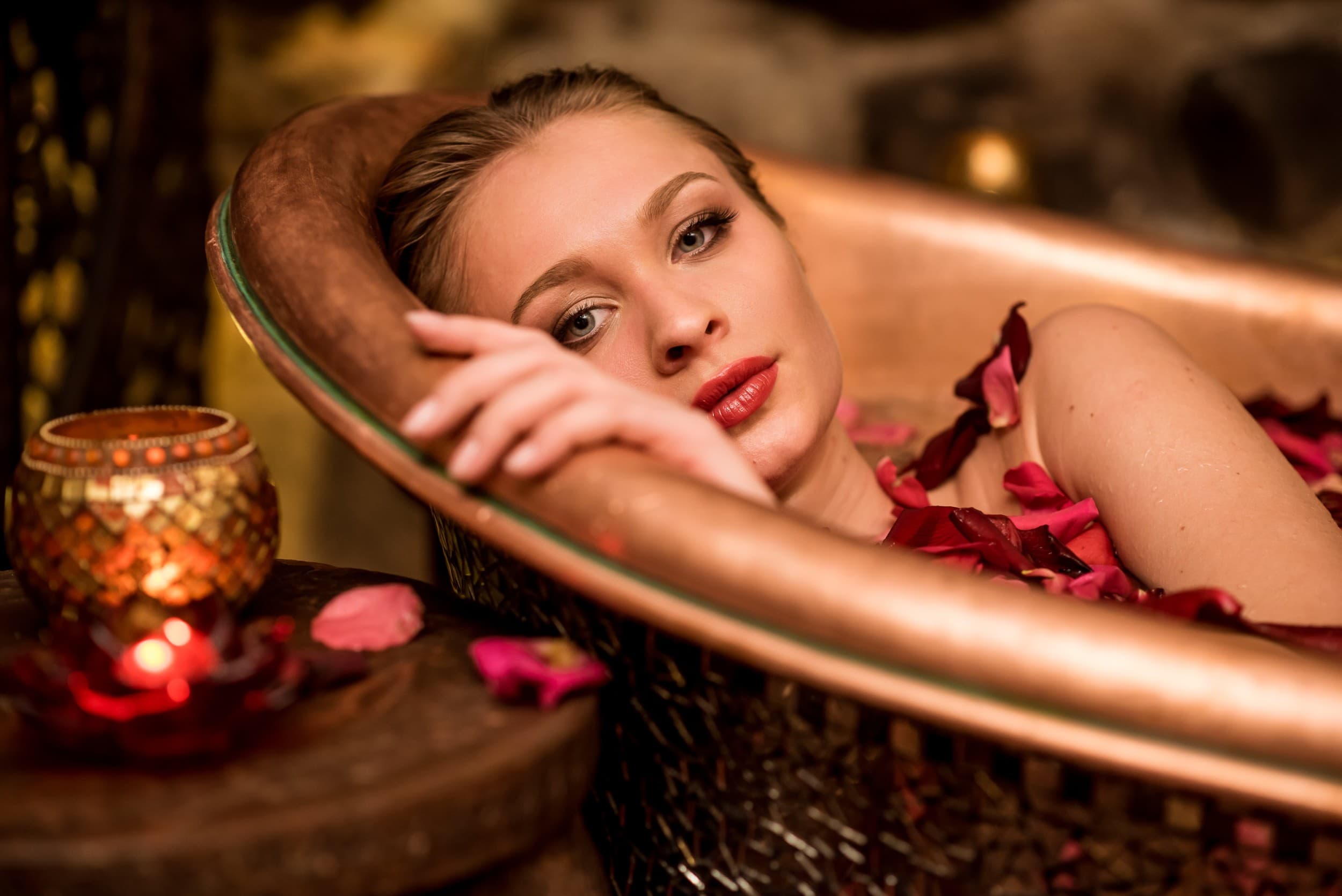Ajurvedinis šilto aliejaus „Shanti ABHYANGA“ SPA ritualas DVIEM