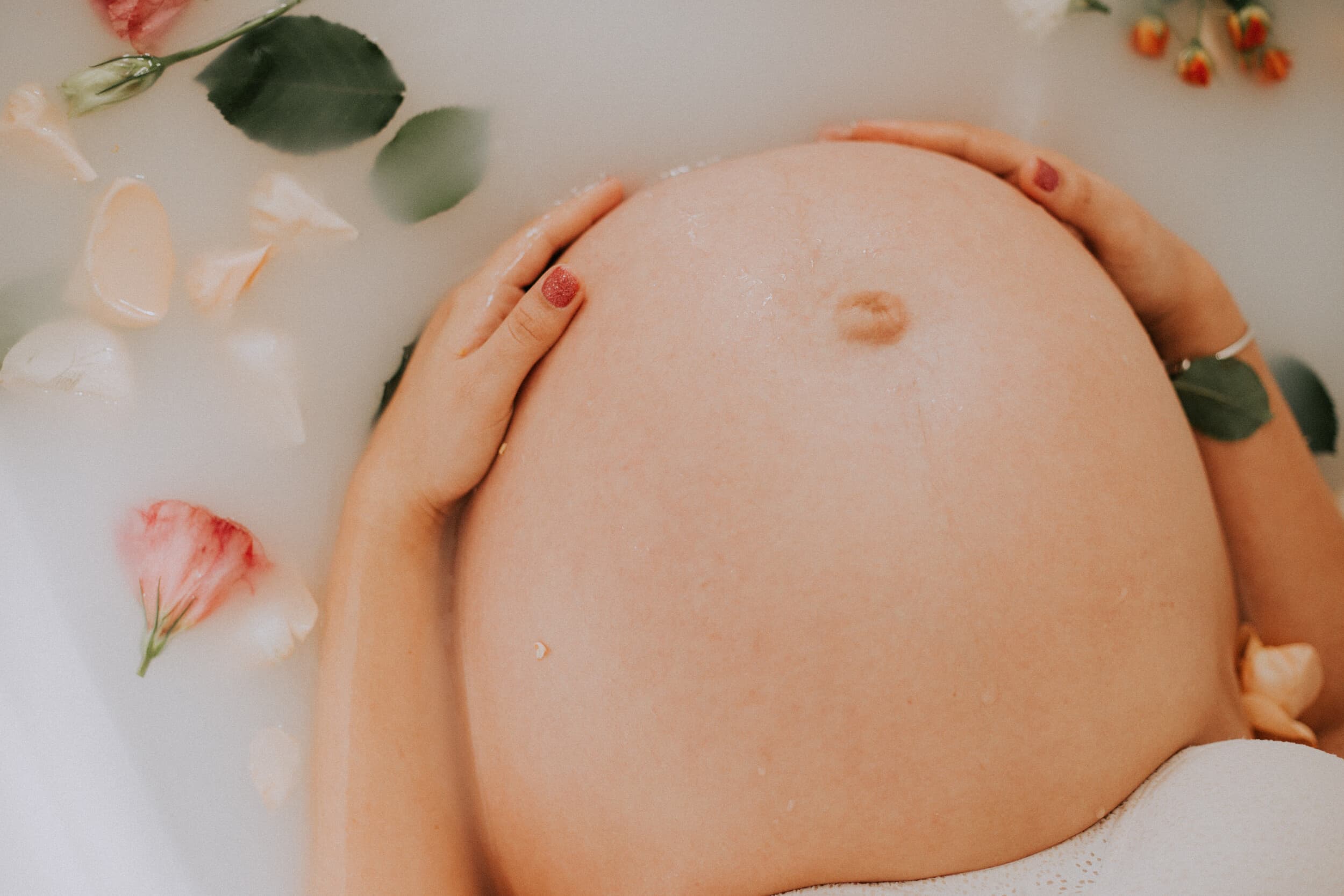 „Laisva gimtis“ audio meditacija ryšio su gimda gilinimui