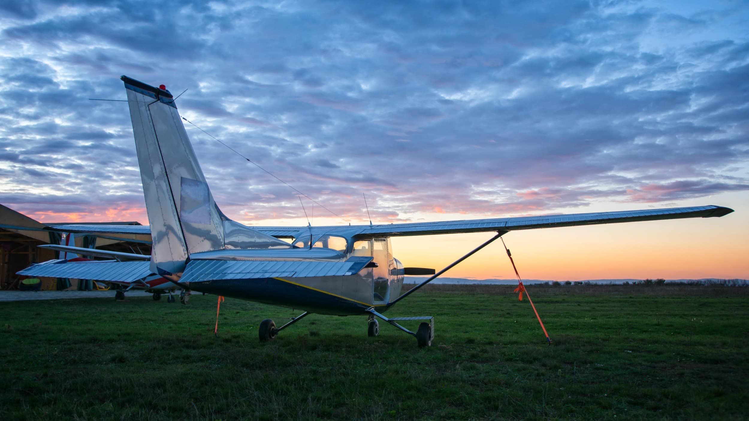 Apžvalginis skrydis lėktuvu Pociūnų aerodrome | Laisvalaikio Dovanos