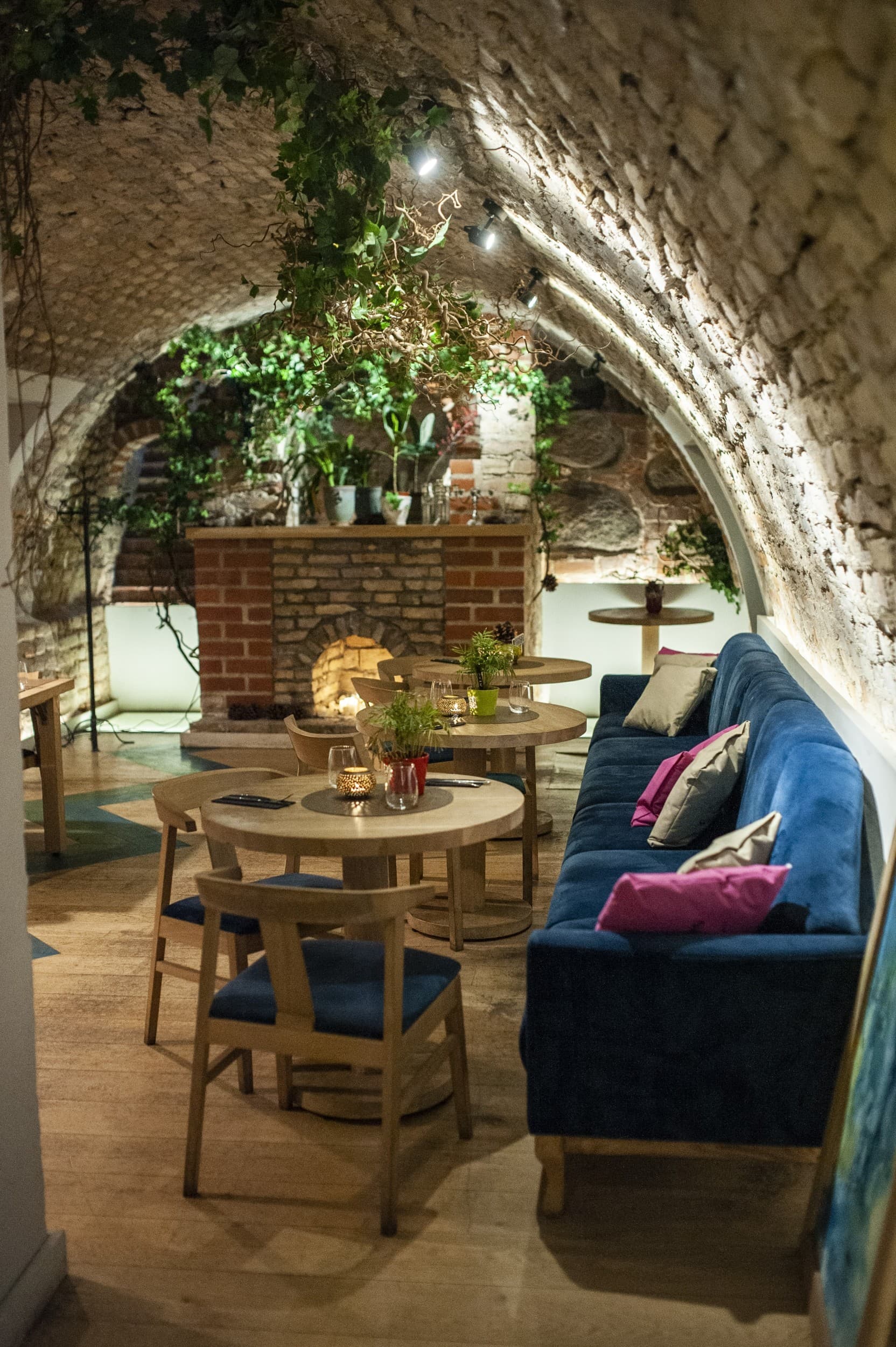 Degustacinė 4 patiekalų vakarienė dviem restorane „Botanist“ 