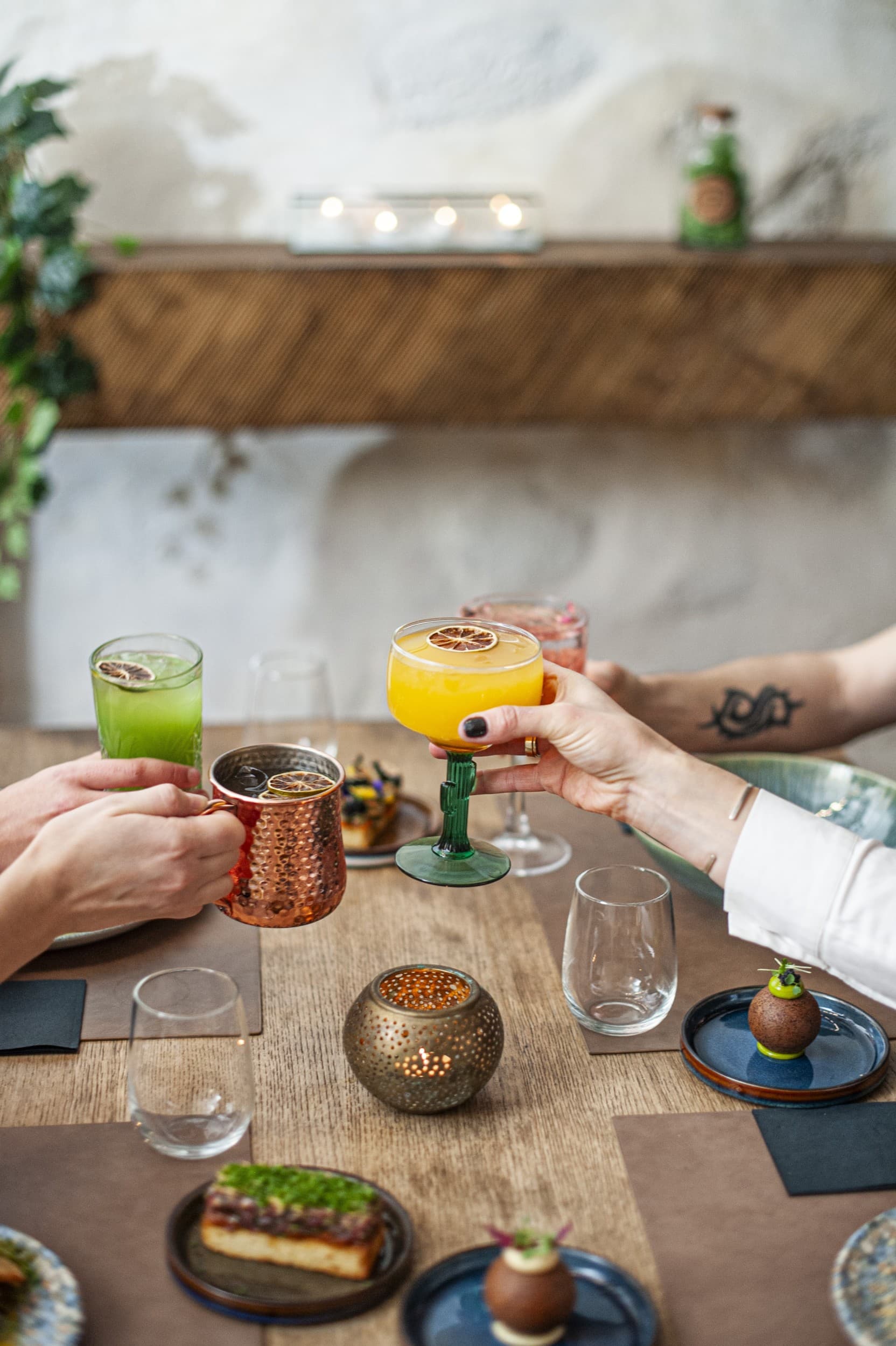 Degustacinė 4 patiekalų vakarienė dviem restorane „Botanist“ 