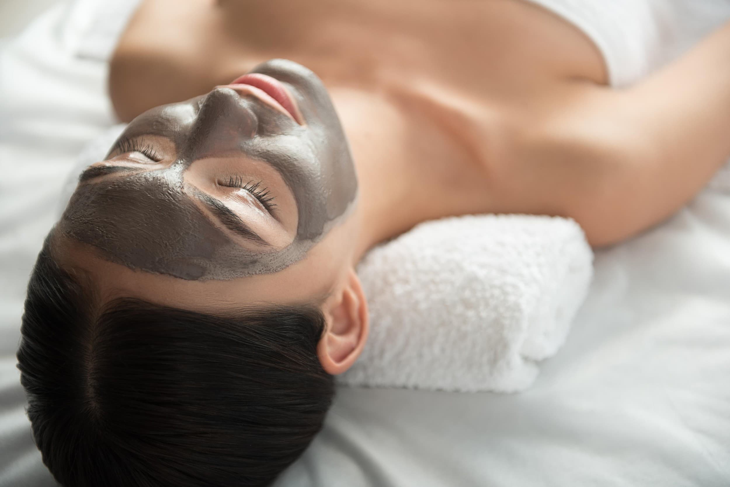 Viso kūno šveitimas + drėkinanti kūno kaukė „Cult of Beauty“ 