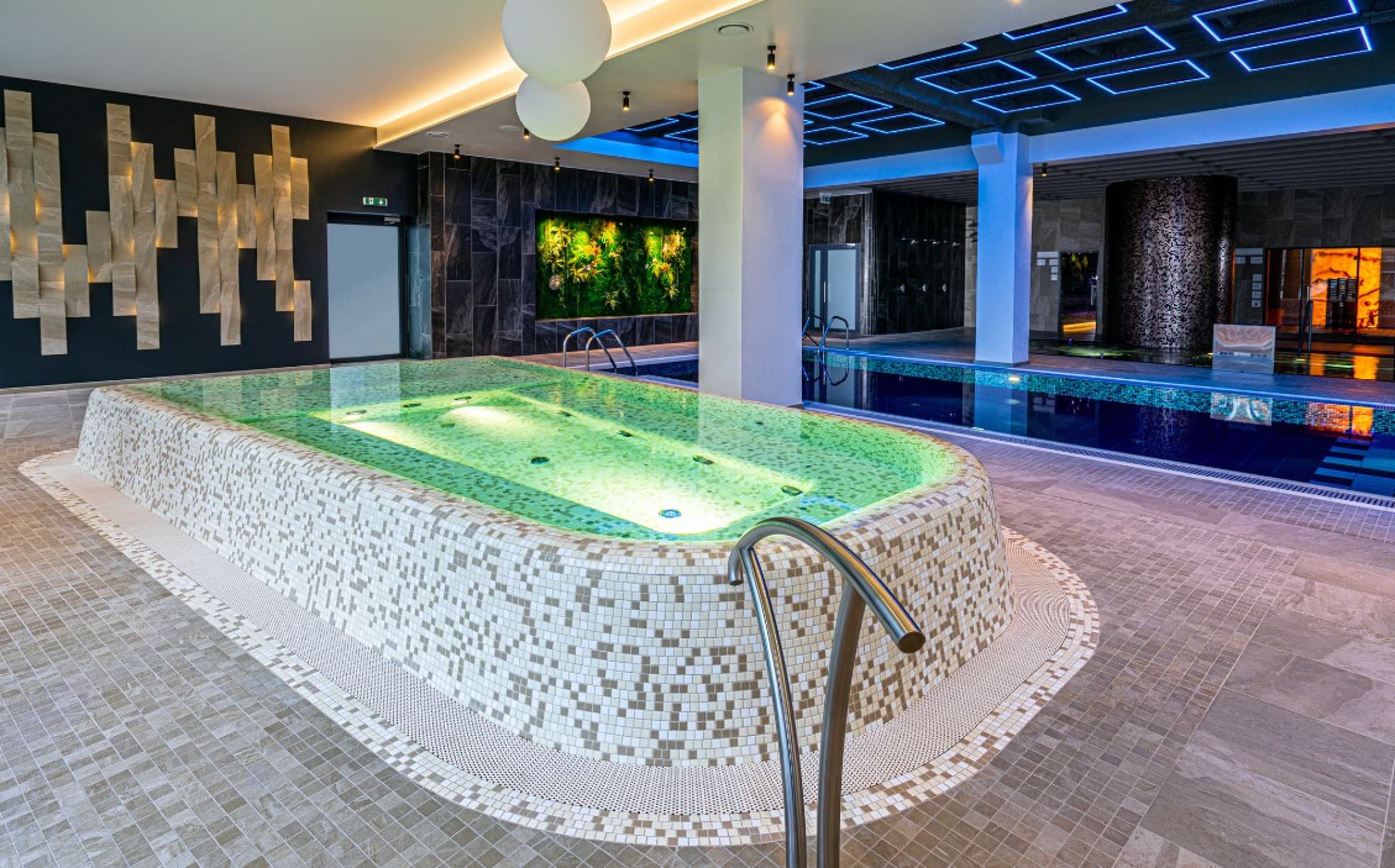 Laisvalaikis baseino ir pirčių erdvėje SPA „Aušra“ iki 5 asm. ŠEIMAI