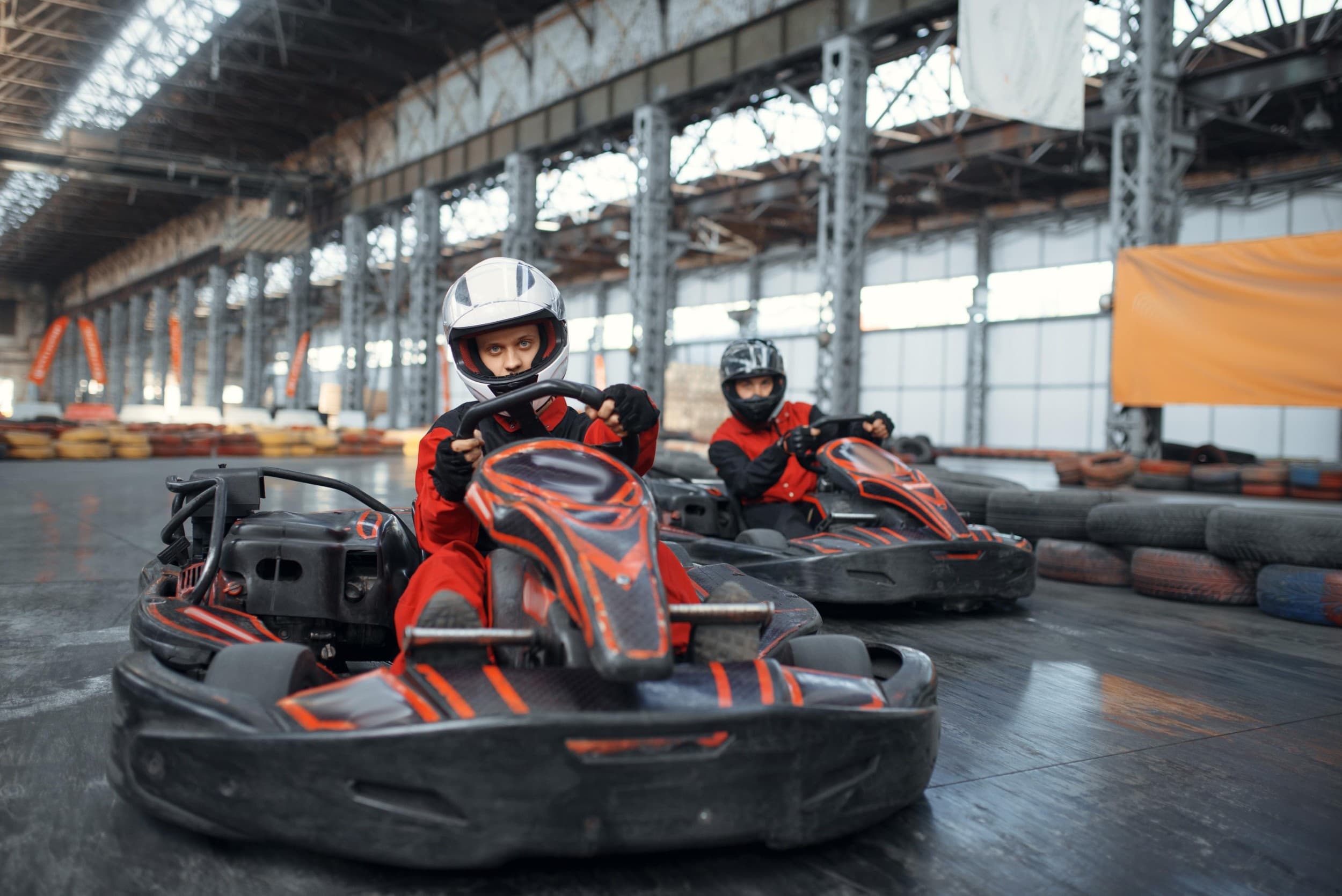 Pasivažinėjimas galingais elektriniais kartingais dviem | Laisvalaikio Dovanos