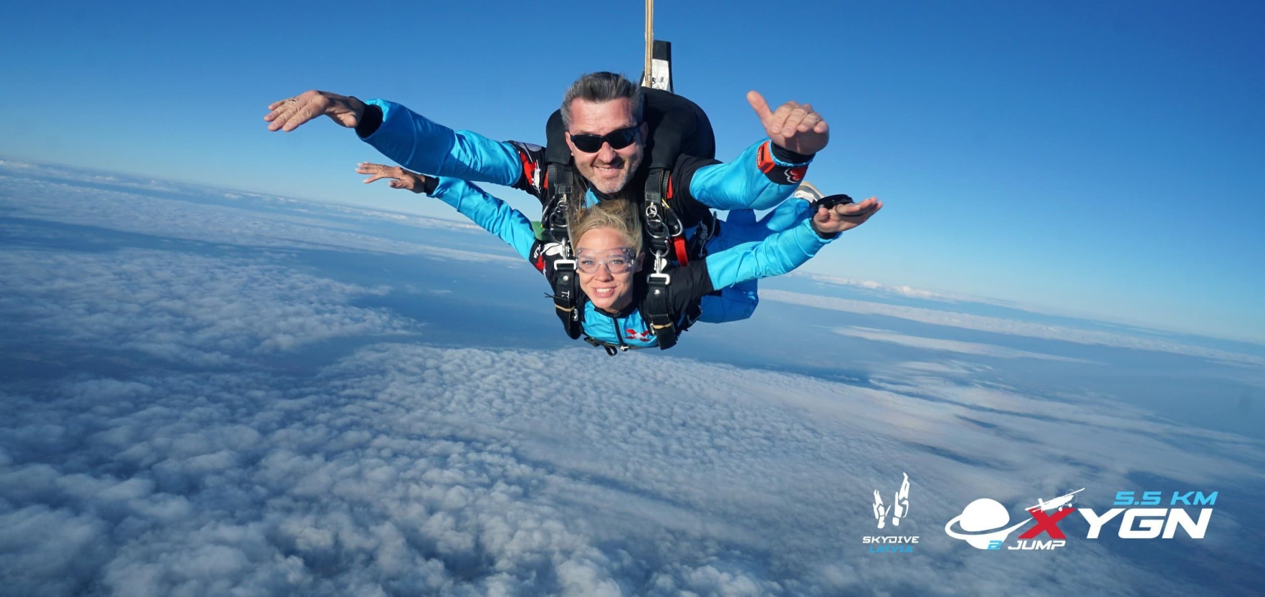 „Oxygen Jump 5.5 KM“ – unikalus šuolis parašiutu | Laisvalaikio Dovanos