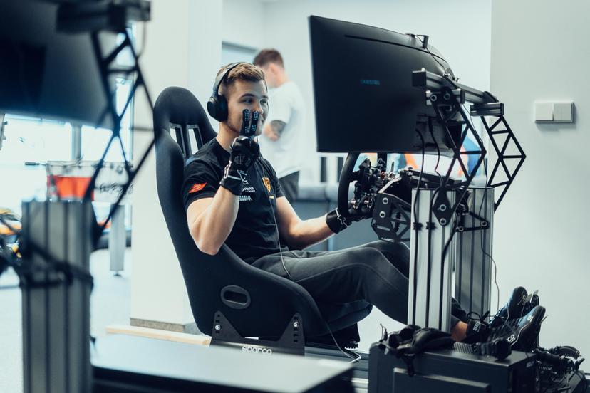 2 valandos lenktynių simuliatoriuje „OBS Simuliatoriai"