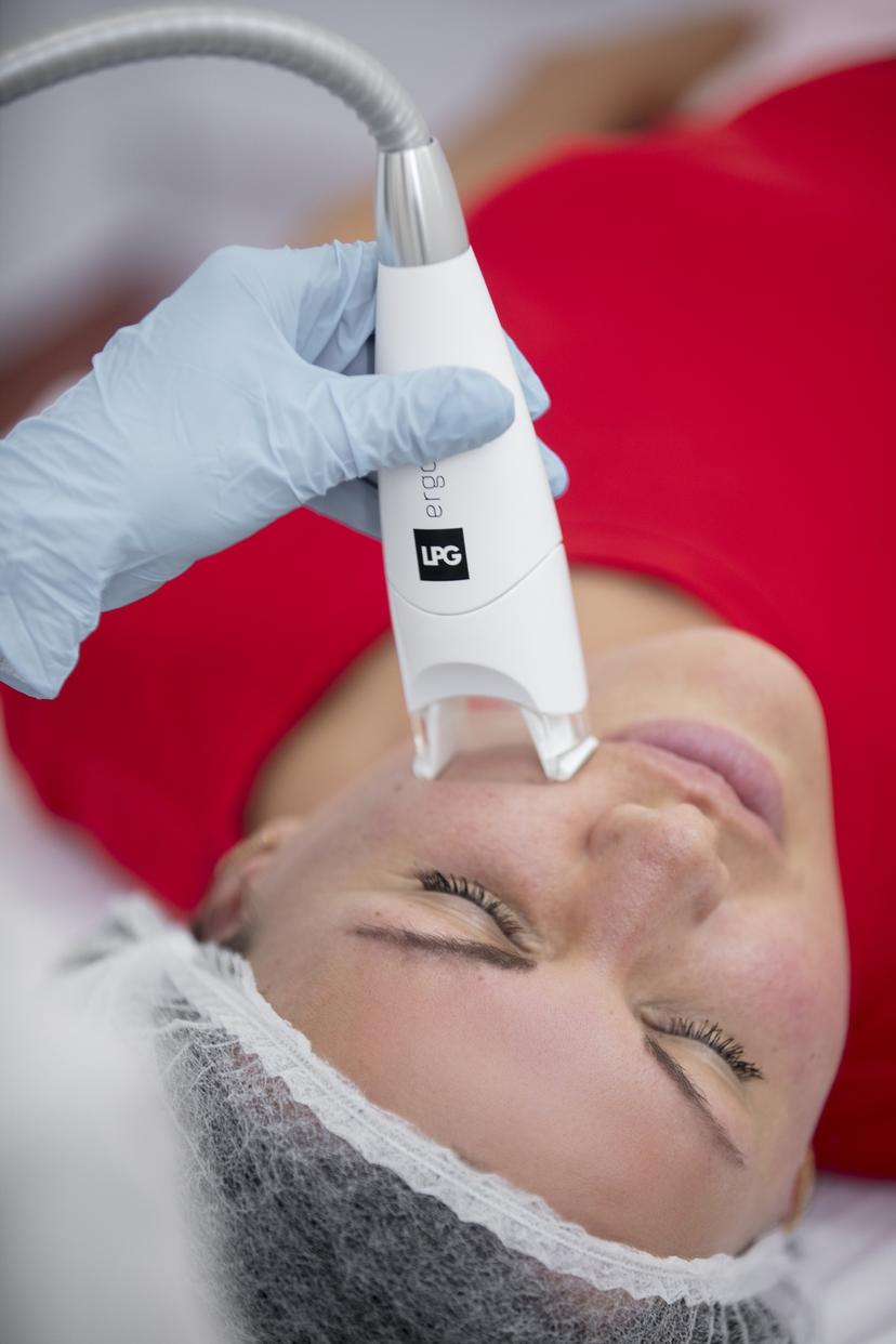 Tikslinė veido LPG ergolift procedūra „Tobulos akys ir lūpos“