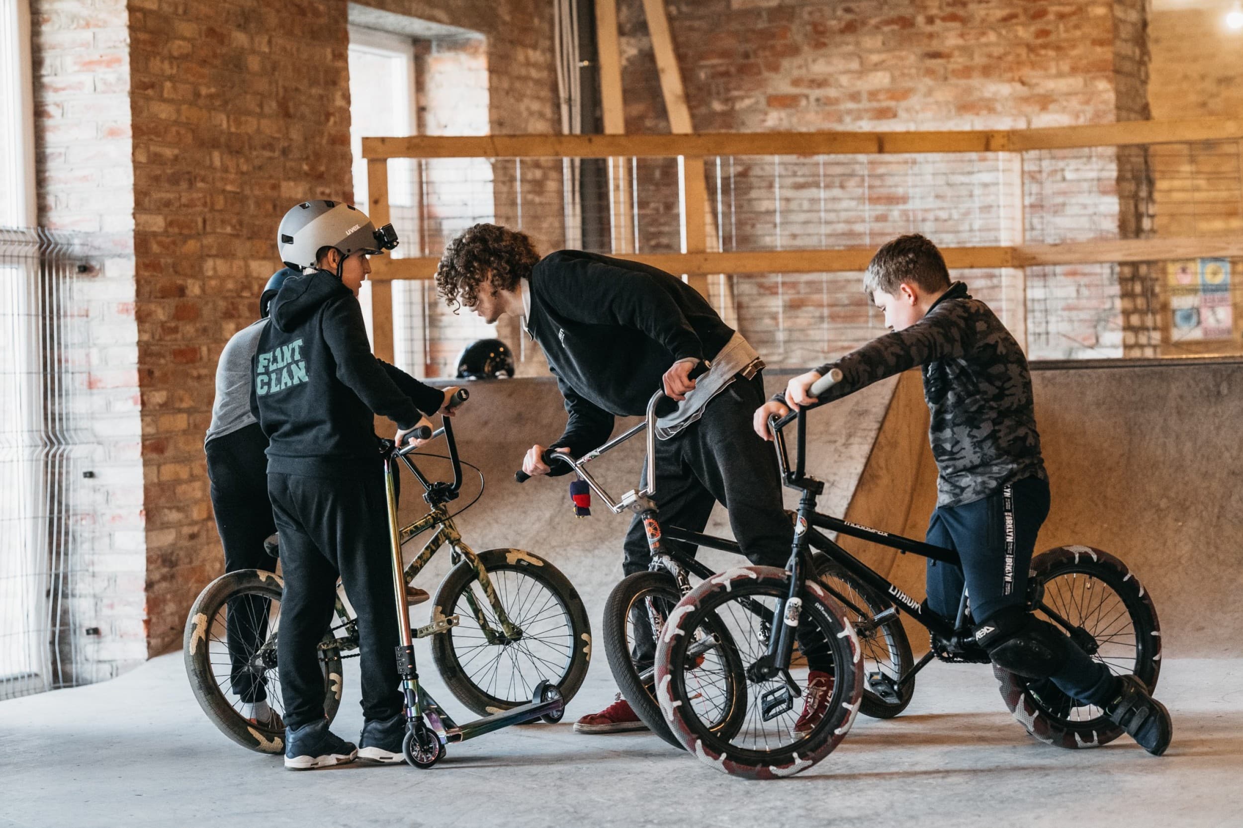 Grupinės riedlenčių/ BMX dviračių treniruotės (8 kartai)