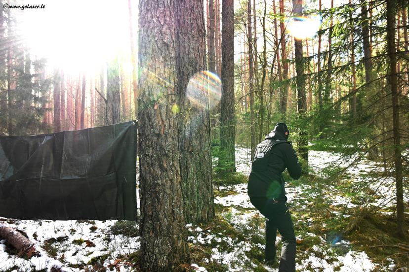 LaserTAG žaidimas 3 asmenims