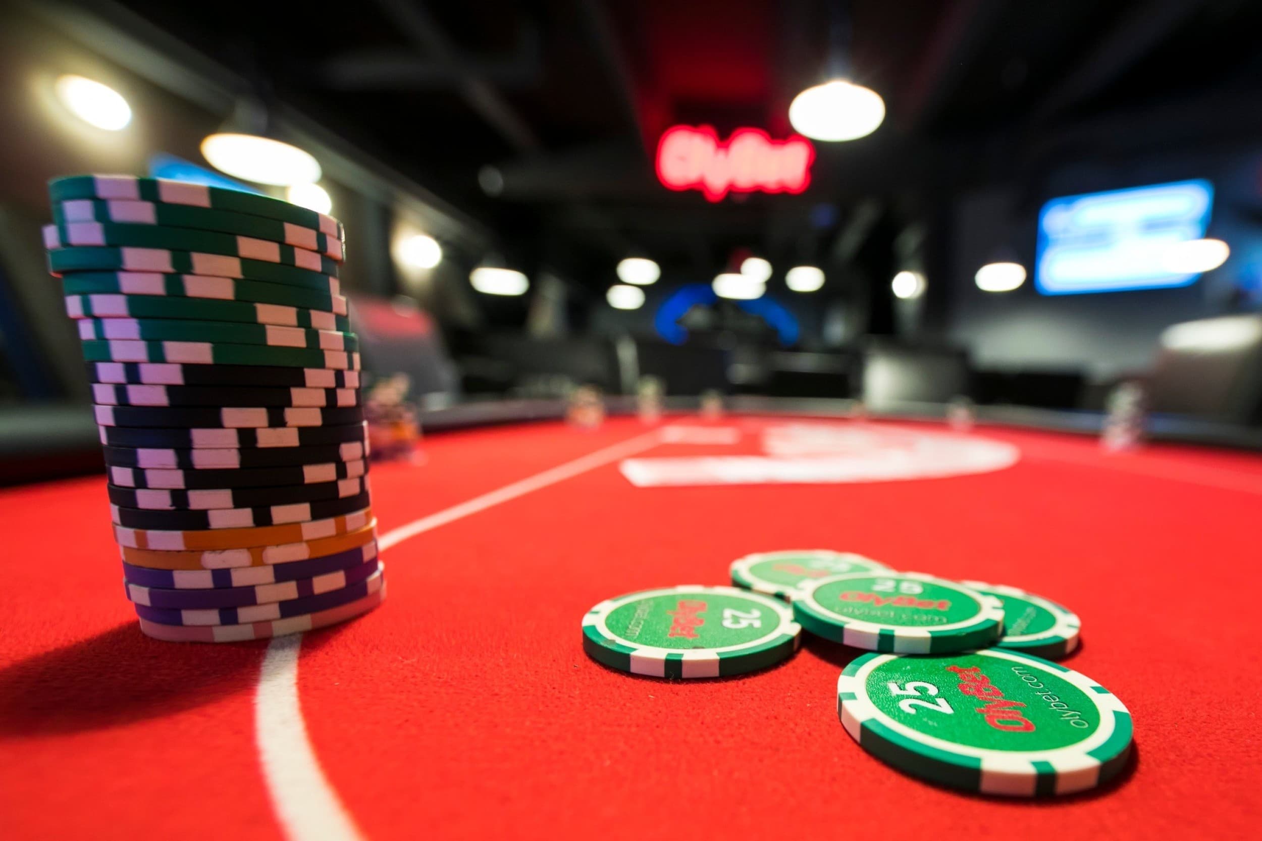 Pramoginis pokerio žaidimas iki 10 asm. Vilniuje | Laisvalaikio Dovanos