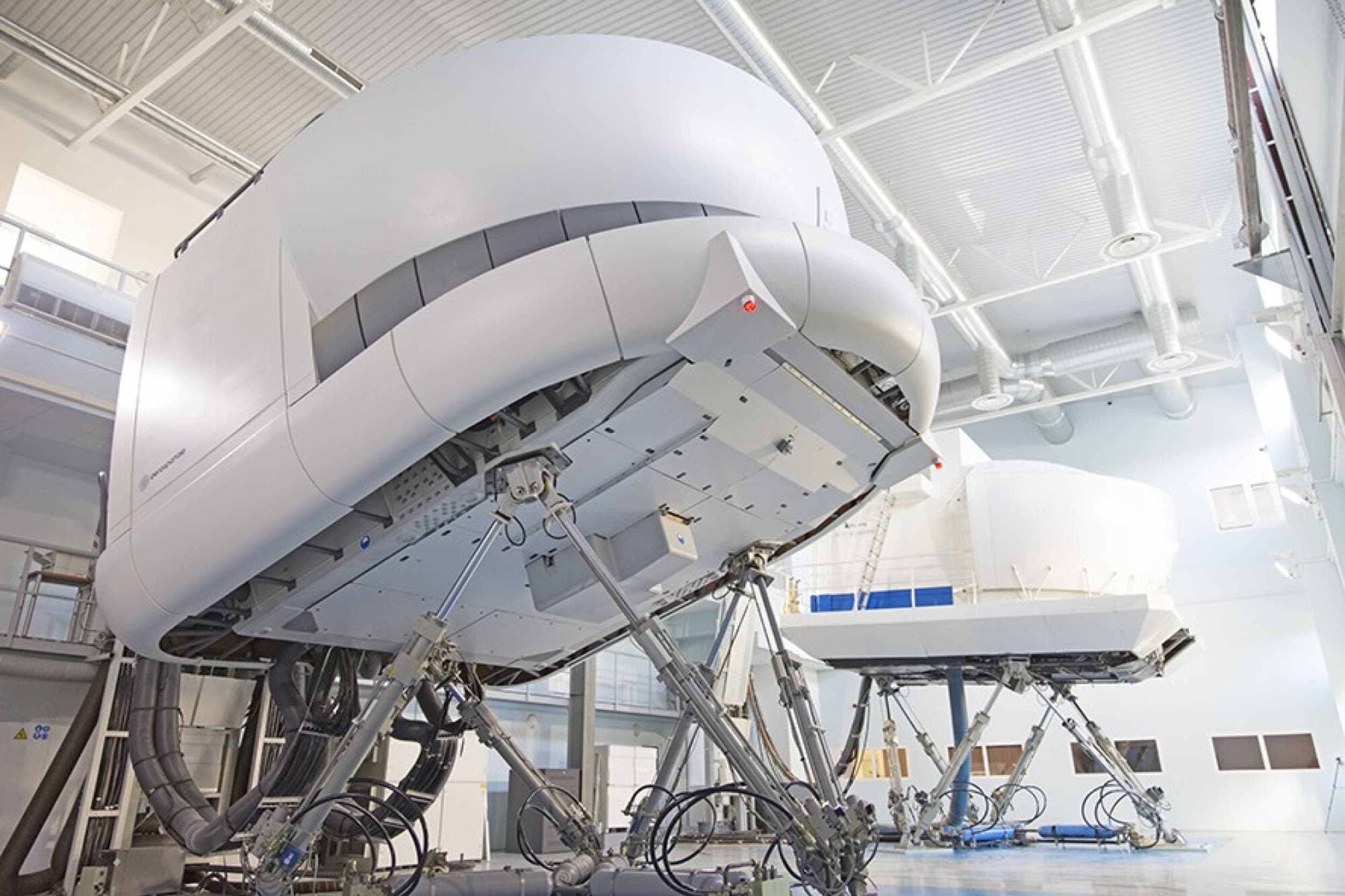 Išbandyk realaus skrydžio „Airbus A320“ simuliatorių