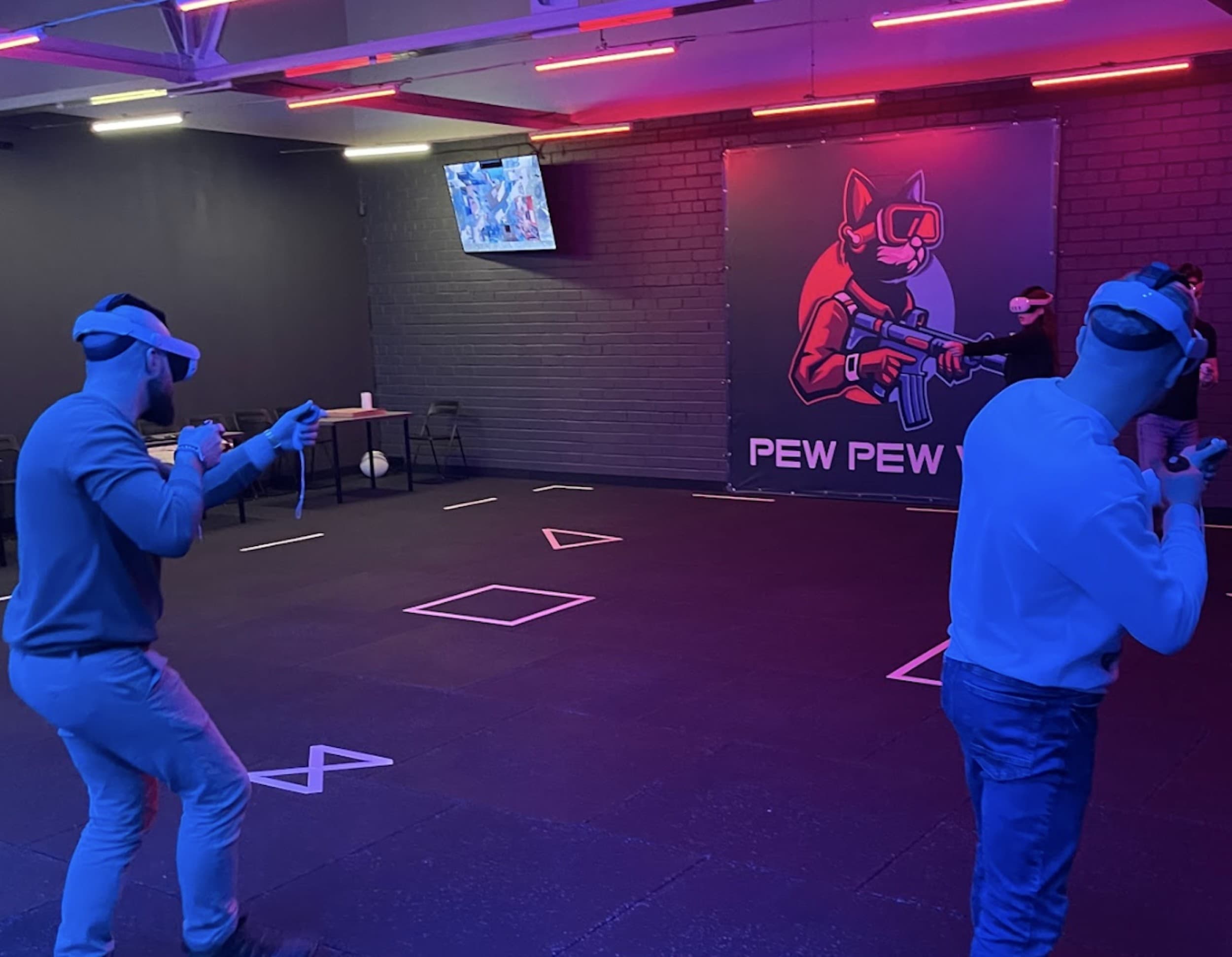 VR žaidimas PEW PEW studijoje (iki 12 asm.)