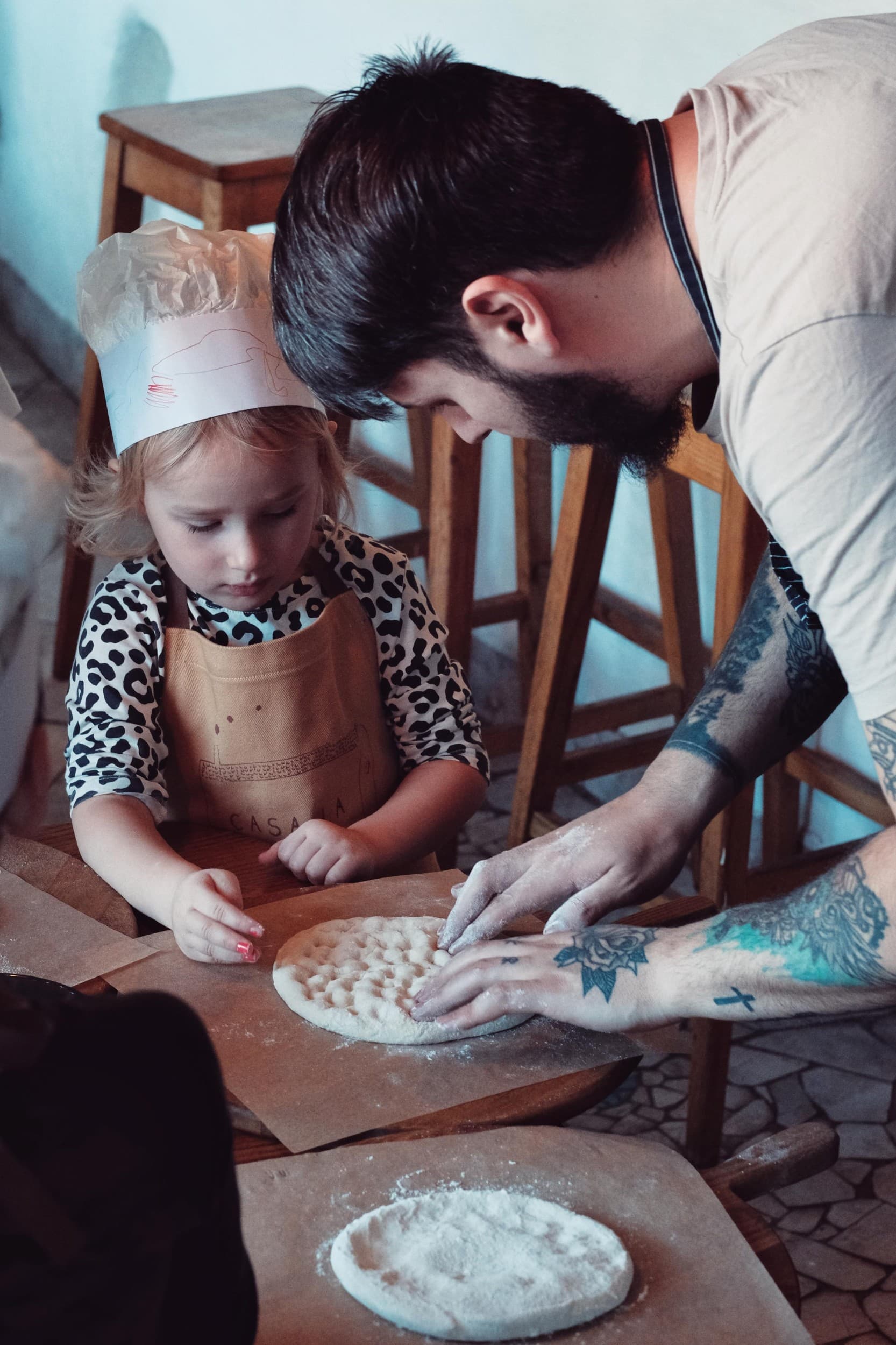 Picų kepimo pamokėlė vaikams picerijoje „Casa La Familia“