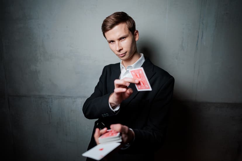 Magijos šou ir vakarienė „Magic Dinner“ 1 asm. Kaune