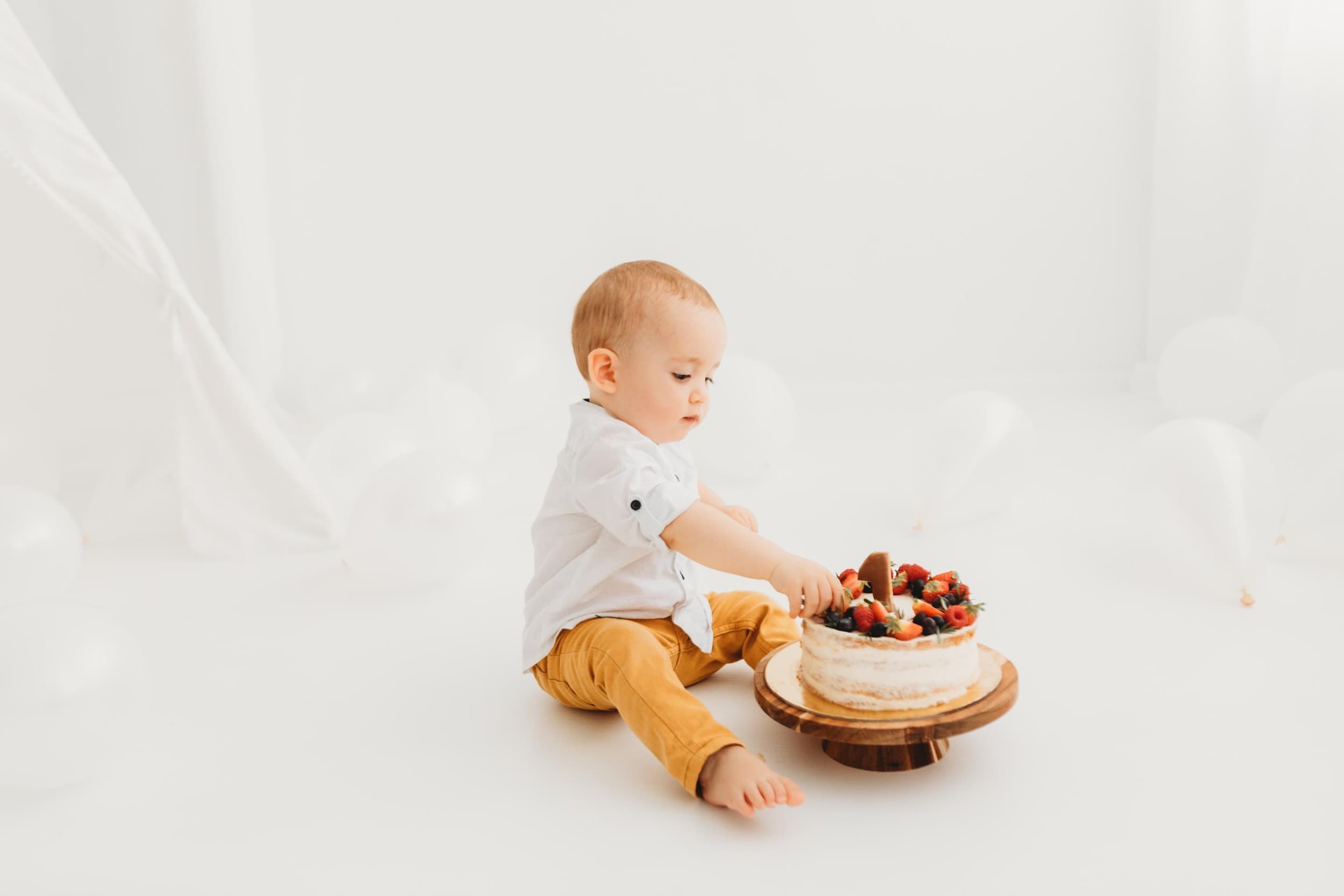 „Cake smash“ 1-ojo gimtadienio fotosesija Klaipėdoje | Laisvalaikio Dovanos