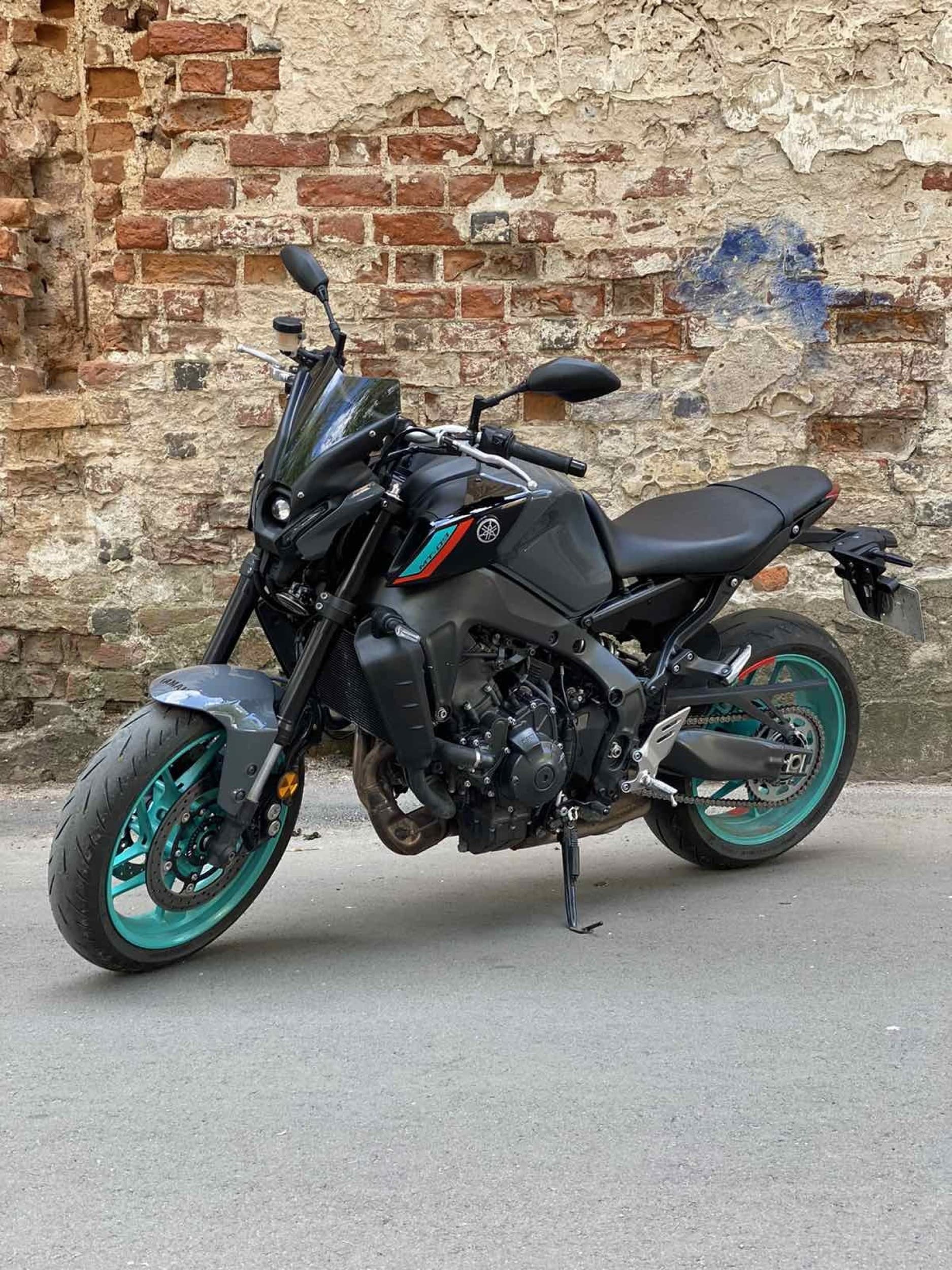 Išnuomok „Yamaha MT09“ ir pajusk greitį | Laisvalaikio Dovanos