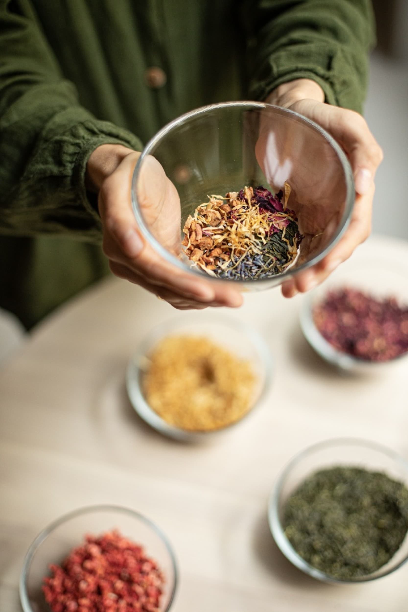 Kūrybinė arbatos degustacija studijoje „Yugen Tea“ dviem